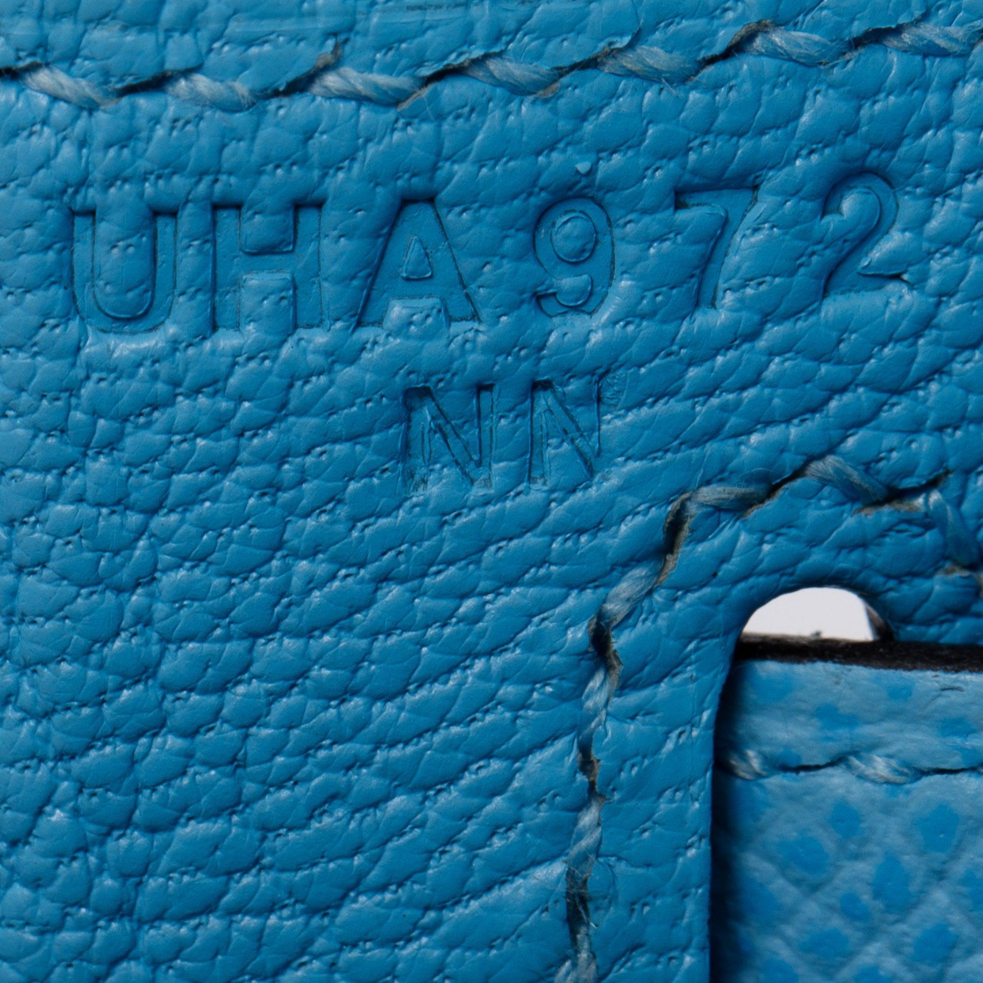 Hermes 2022 Celeste Veau Epsom Kelly II Sellier 28 w/ Box