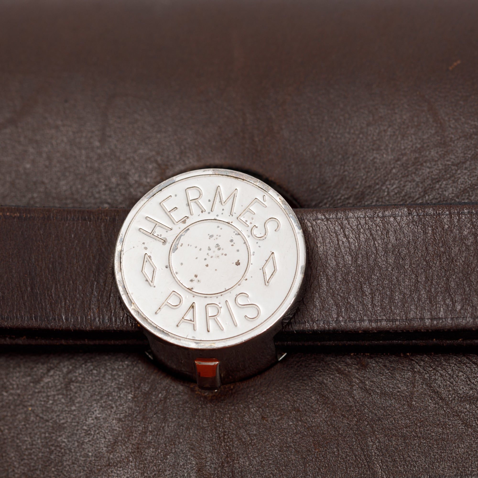 Hermes Beton Rouge Toile Militaire Vache Hunter Herbag Zip 31 w/ Pouch