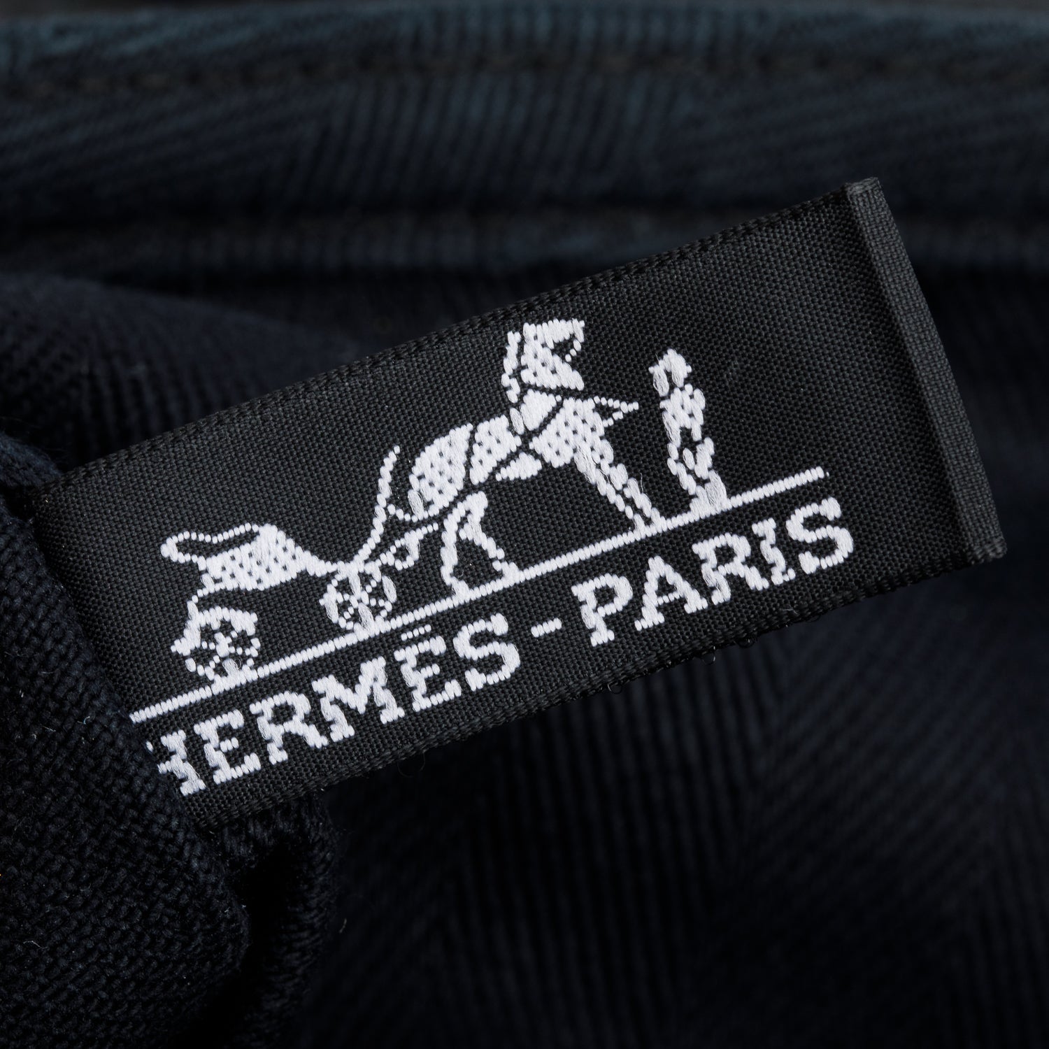 Hermes Noir Toile Swift Valparaiso MM Tote