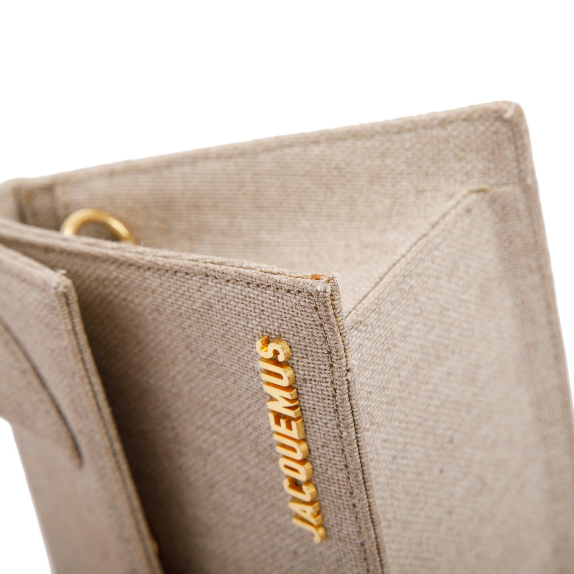 Jacquemus Medium Canvas Le Chiquito Handle Bag