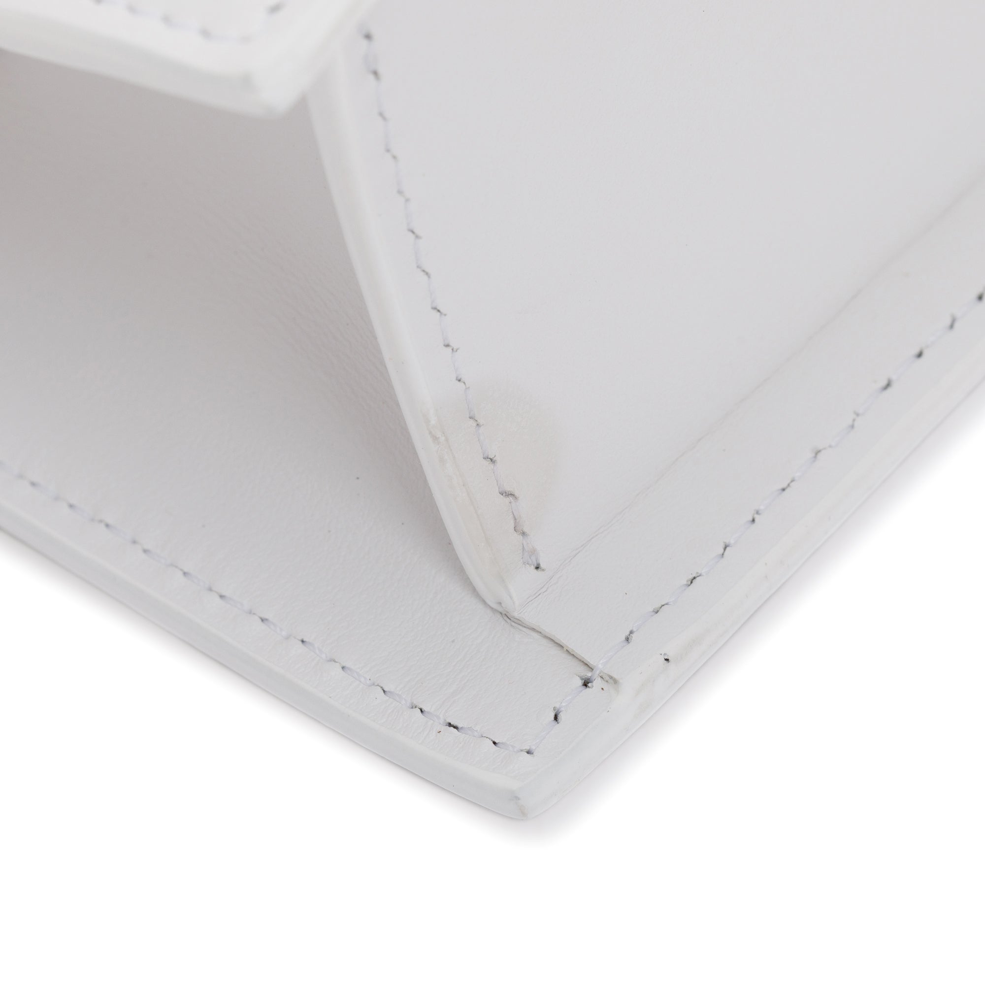 Jacquemus Whte Leather Le Grand Bambino Bag w/ Strap