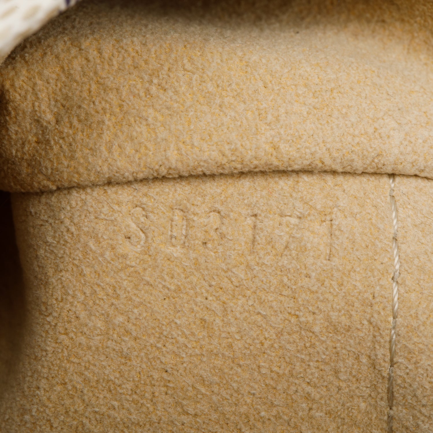 Louis Vuitton Damier Azur Artsy MM