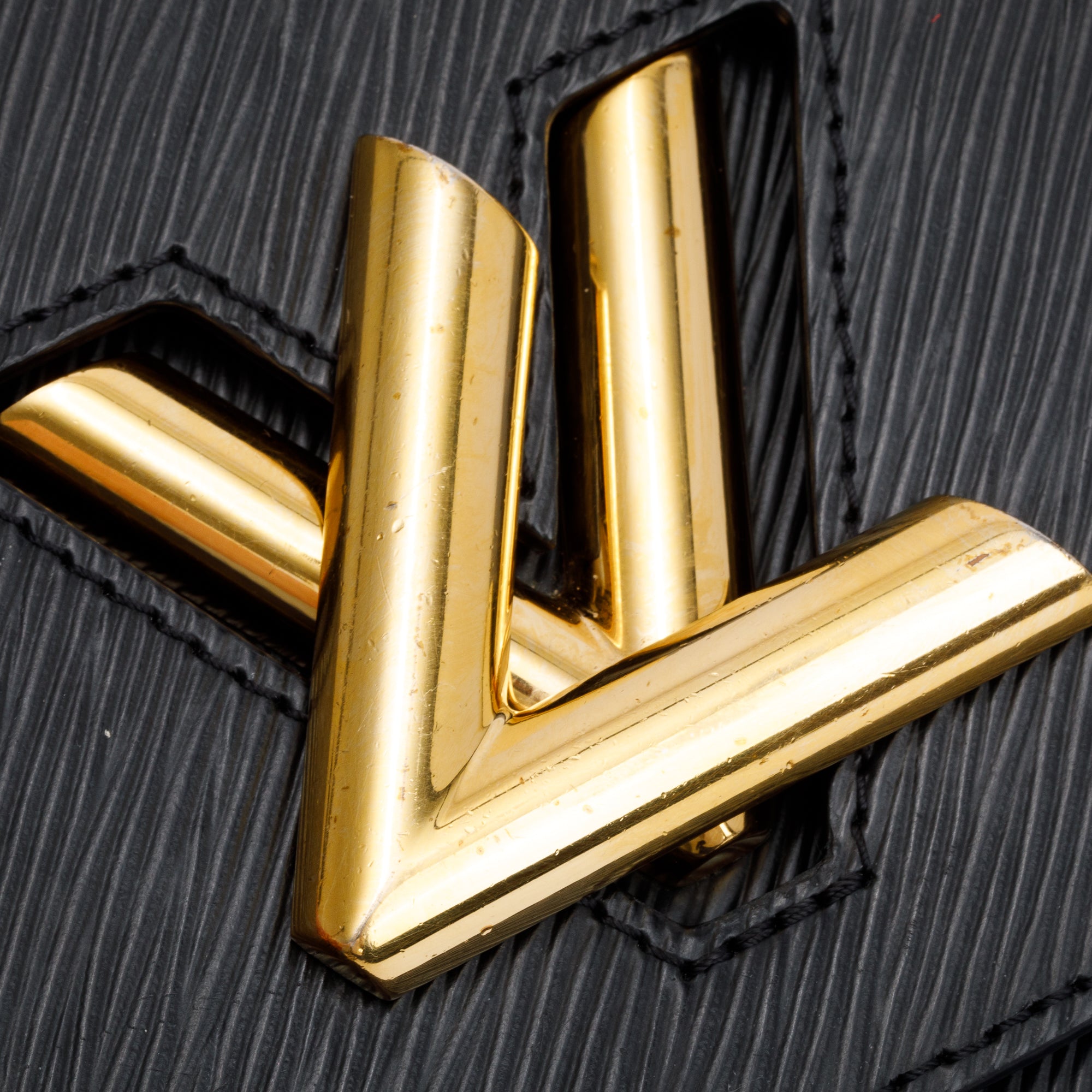 Louis Vuitton 2020 Black Epi Leather Twist MM Bag w/ Box