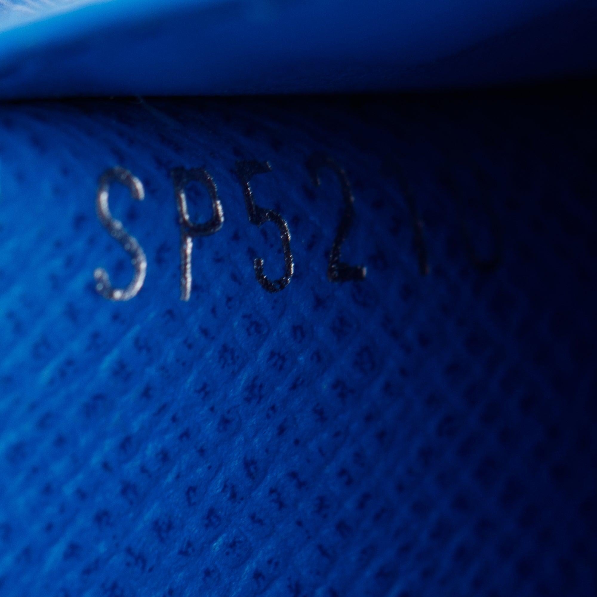 Louis Vuitton 2020 Black Taiga Leather Multiple Wallet