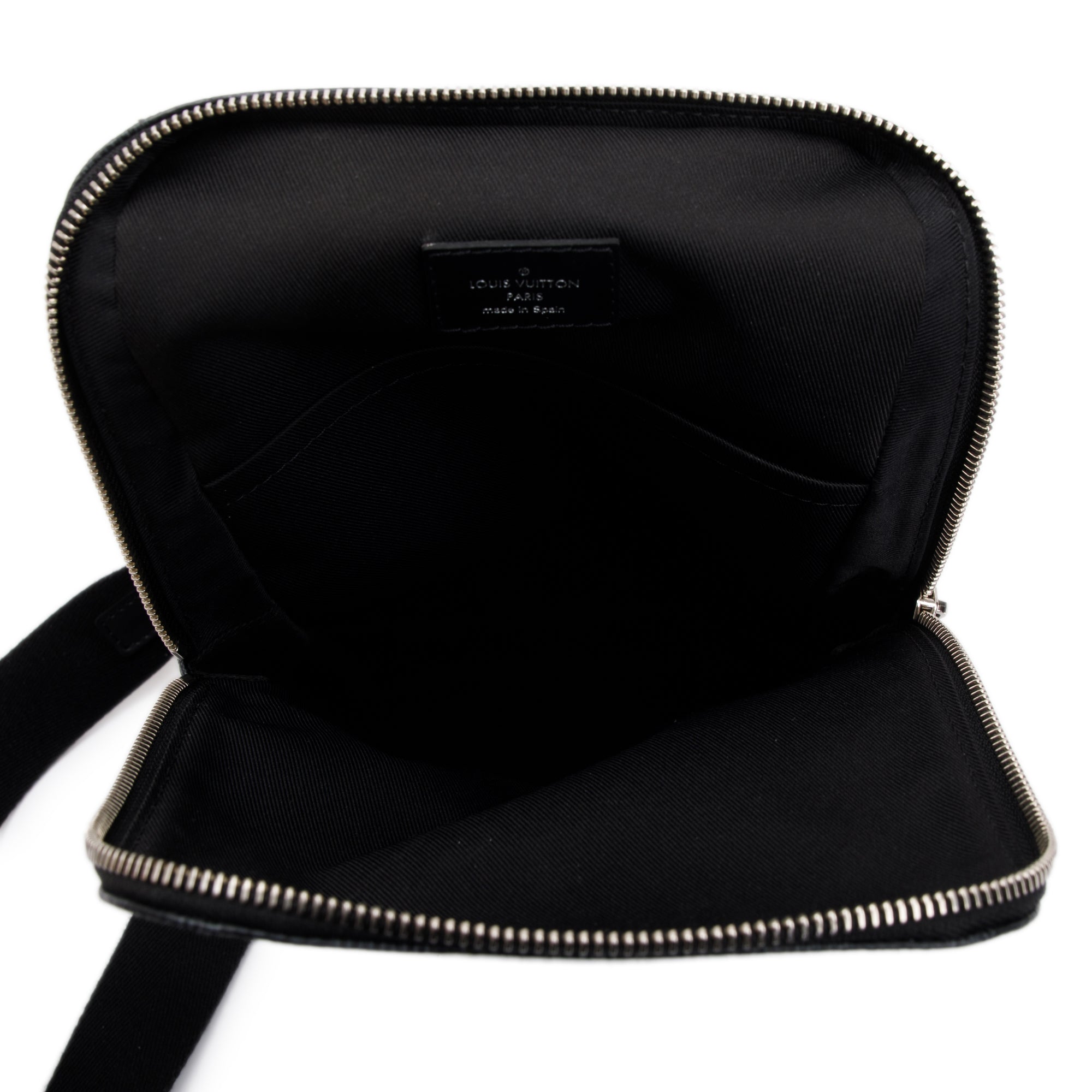 Louis Vuitton 2020 Damier Graphite Avenue Sling Bag NM – OLIVER'S