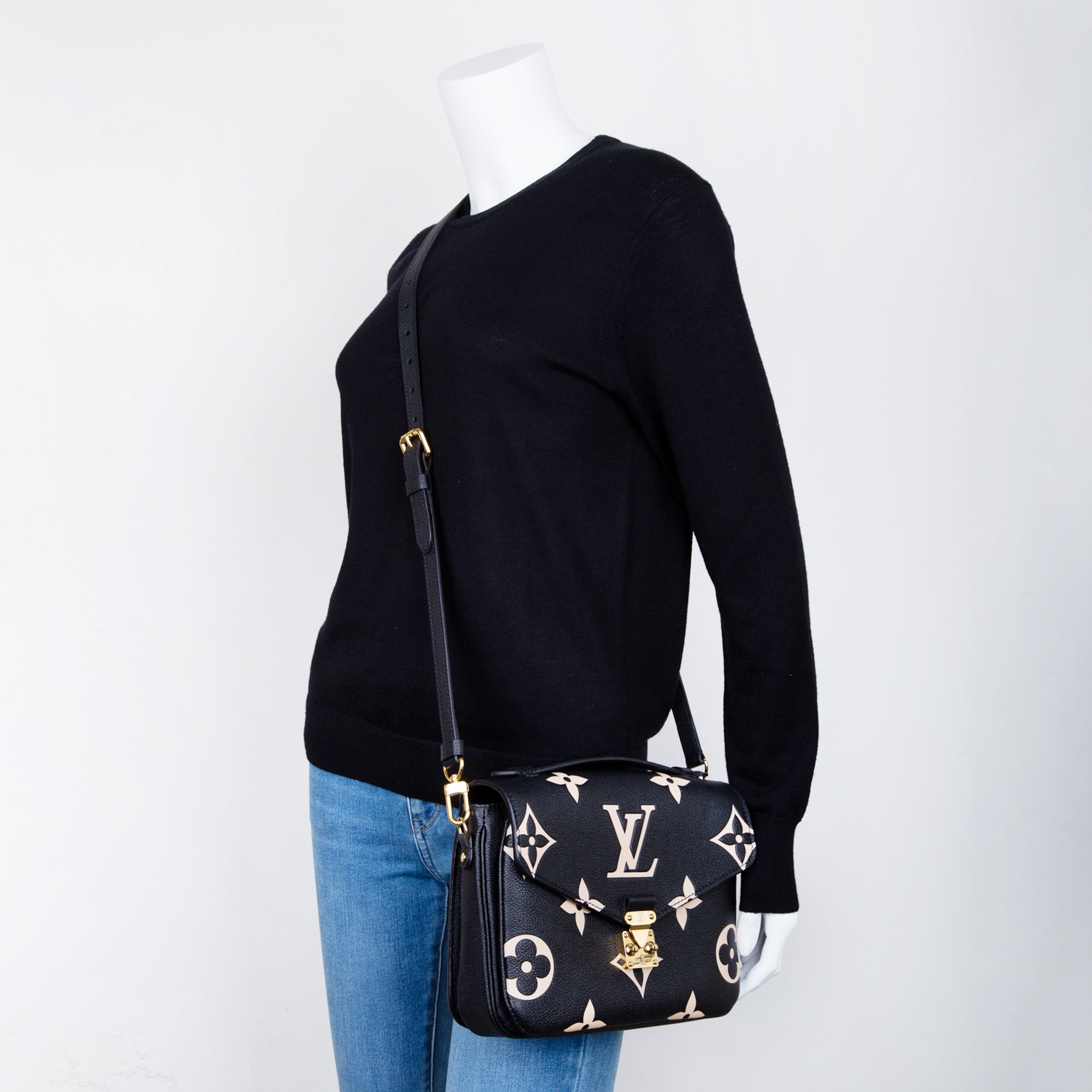 Louis Vuitton 2021 Bicolor Monogram Empreinte Pochette Metis