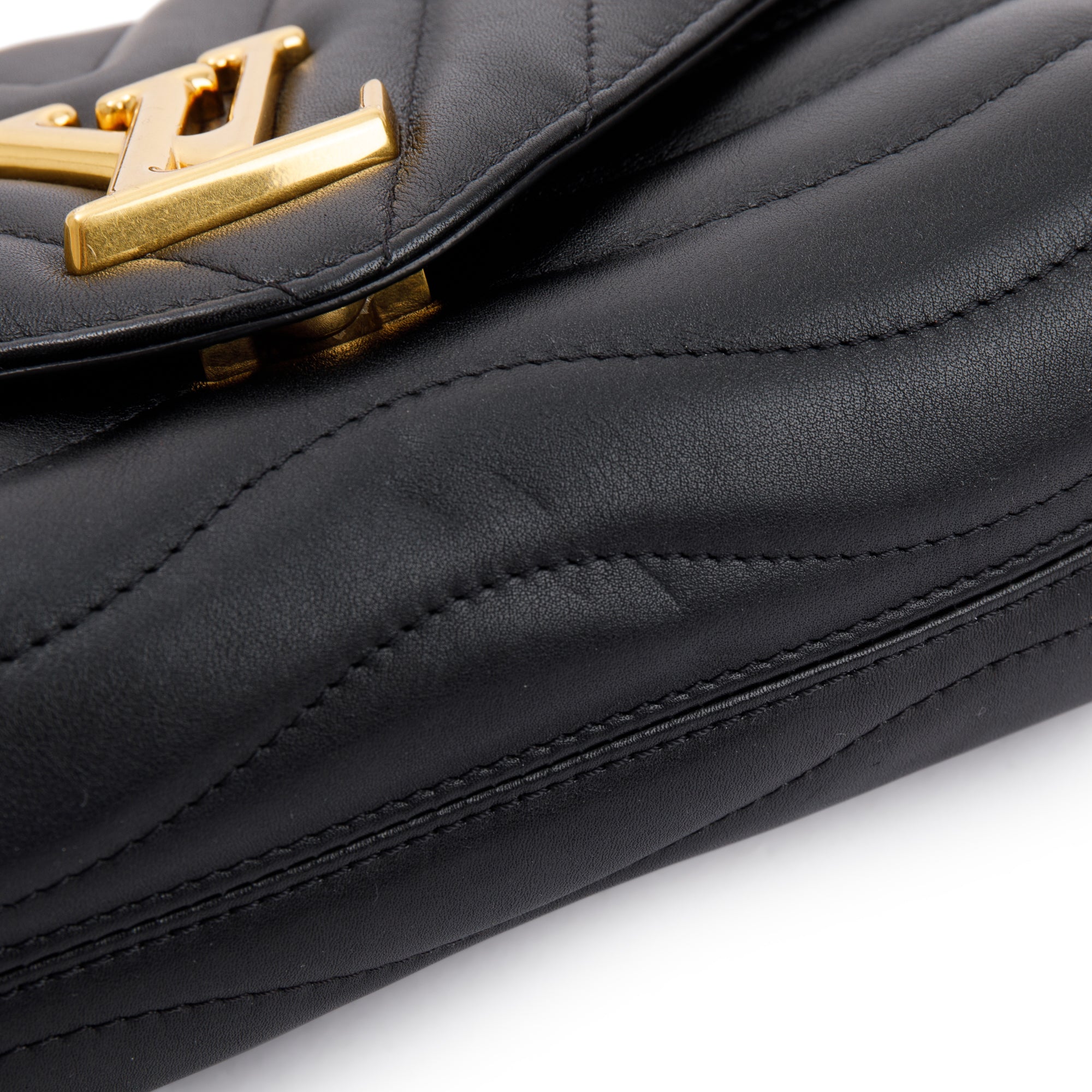 Louis Vuitton 2021 Black Cowhide Leather New Wave Chain Bag MM w/ Box & Receipt