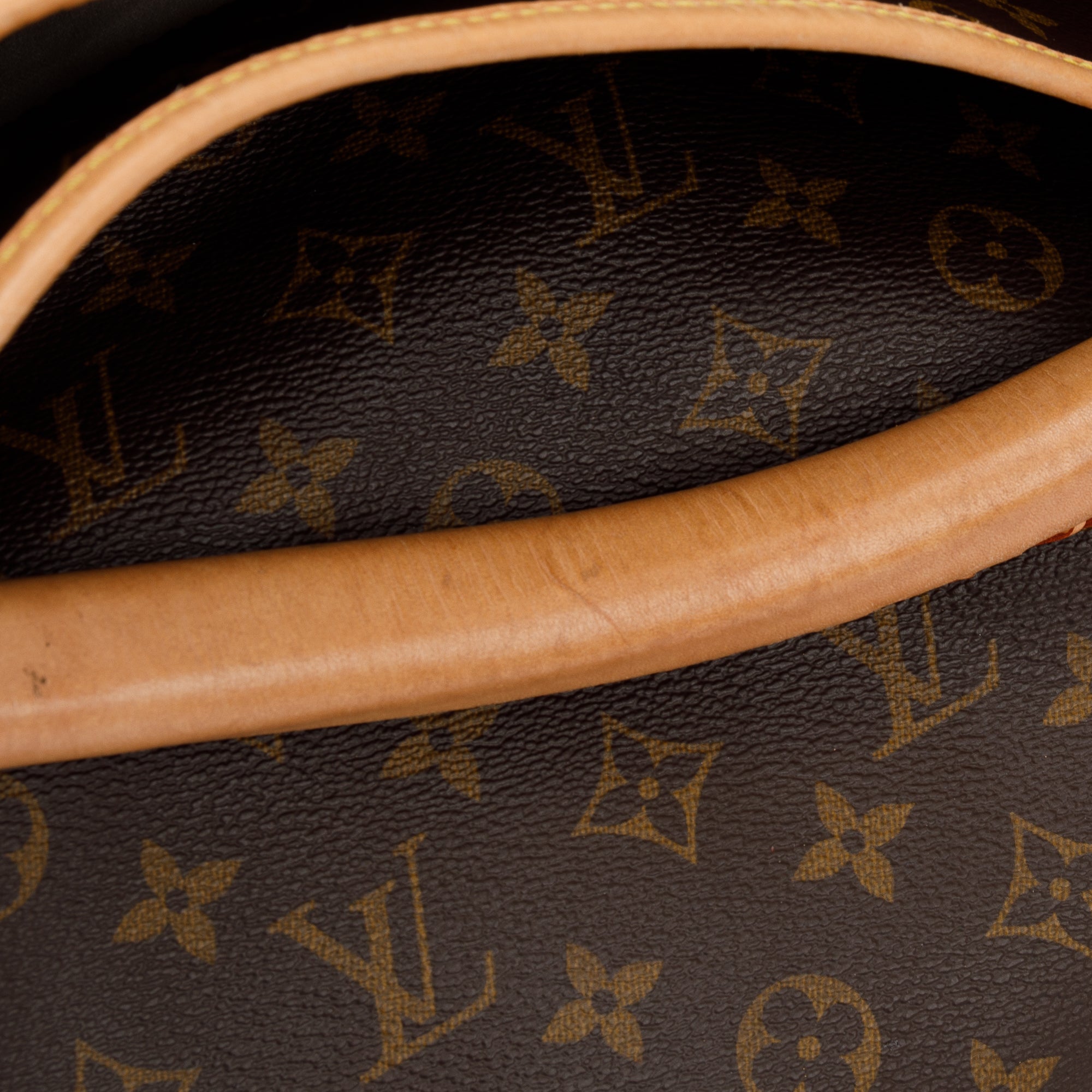 Louis Vuitton 2021 Monogram Artsy MM w/ Receipt