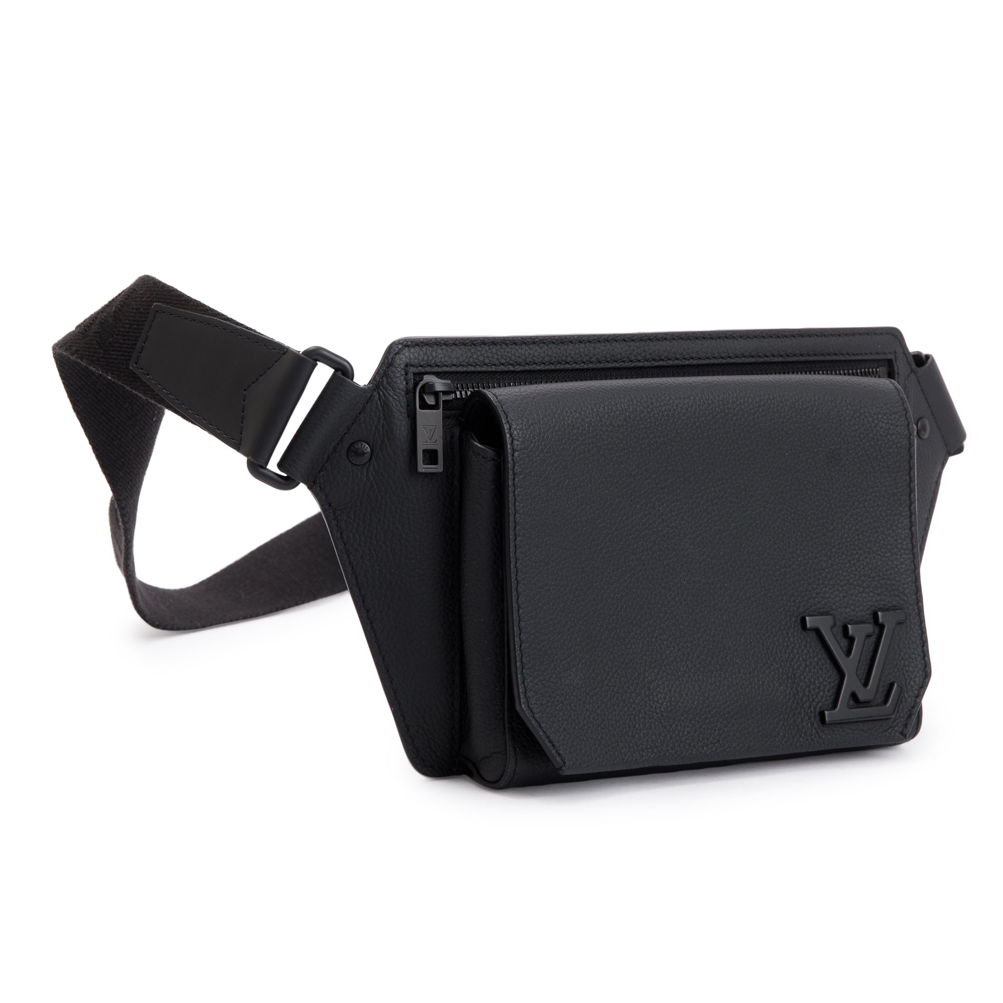 Louis Vuitton 2022 Black Grained Calfskin Aerogram Takeoff Sling Bag w –  Oliver Jewellery