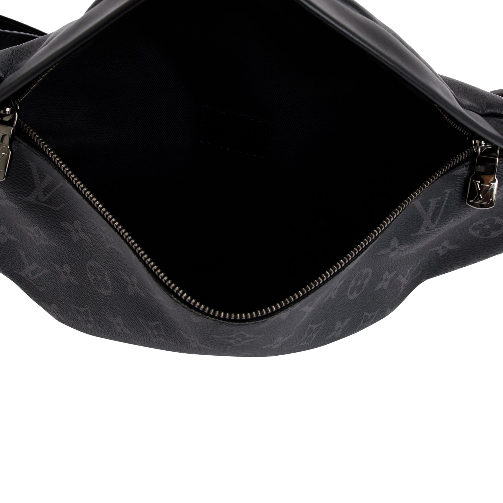 Louis Vuitton 2022 Black Monogram Eclipse Discovery Bumbag PM