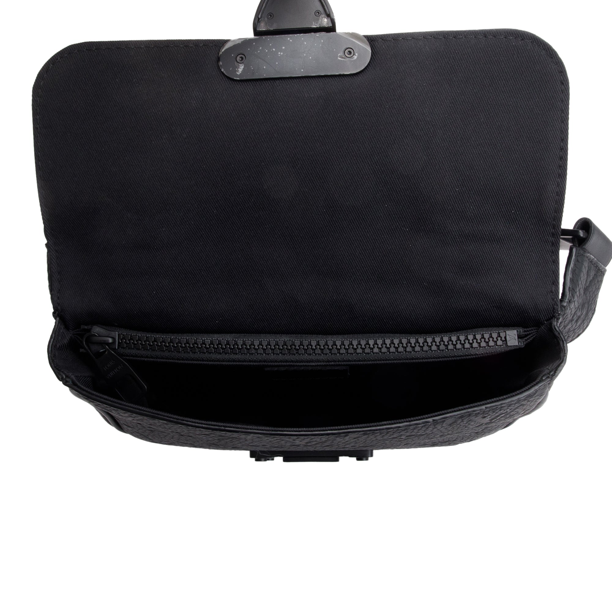 Louis Vuitton 2022 Black Monogram Taurillon Leather S Lock Sling