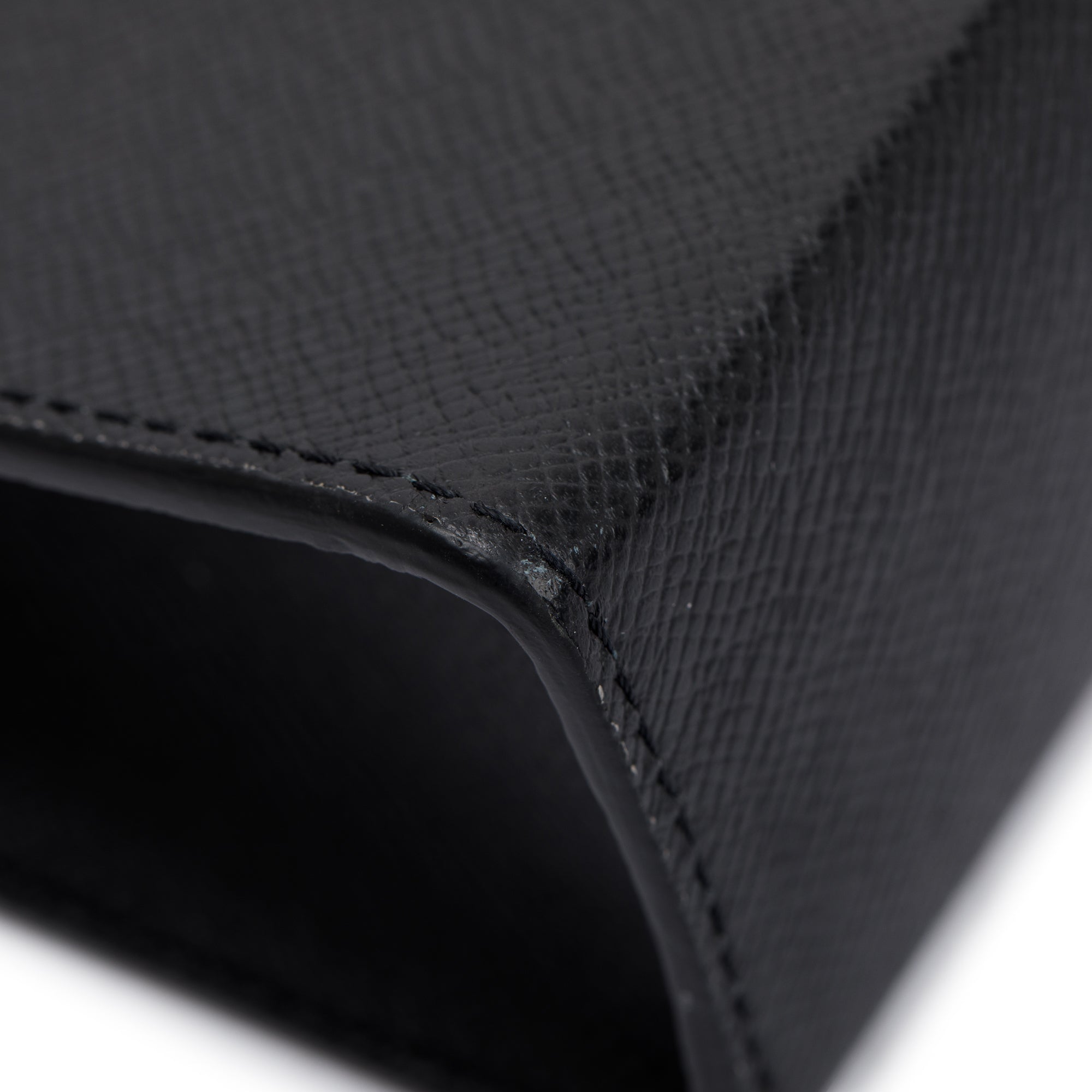 Louis Vuitton 2022 Black Taiga Leather Pochette Voyage