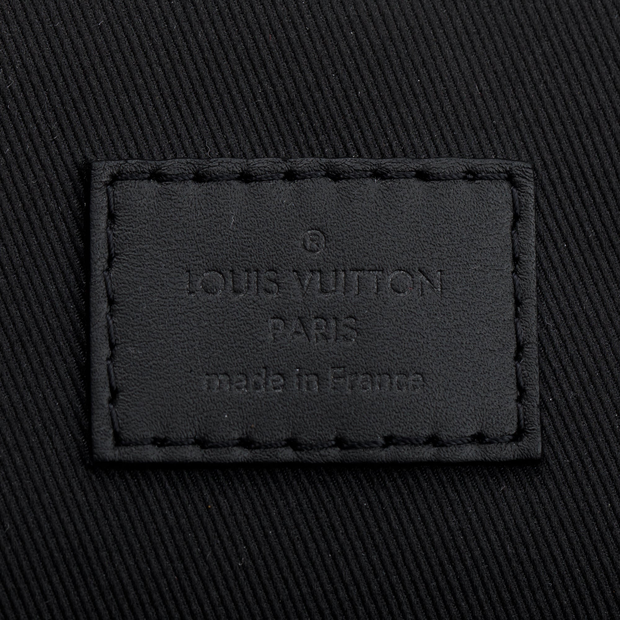 Louis Vuitton 2022 Damier Infini Leather Avenue Sling Bag