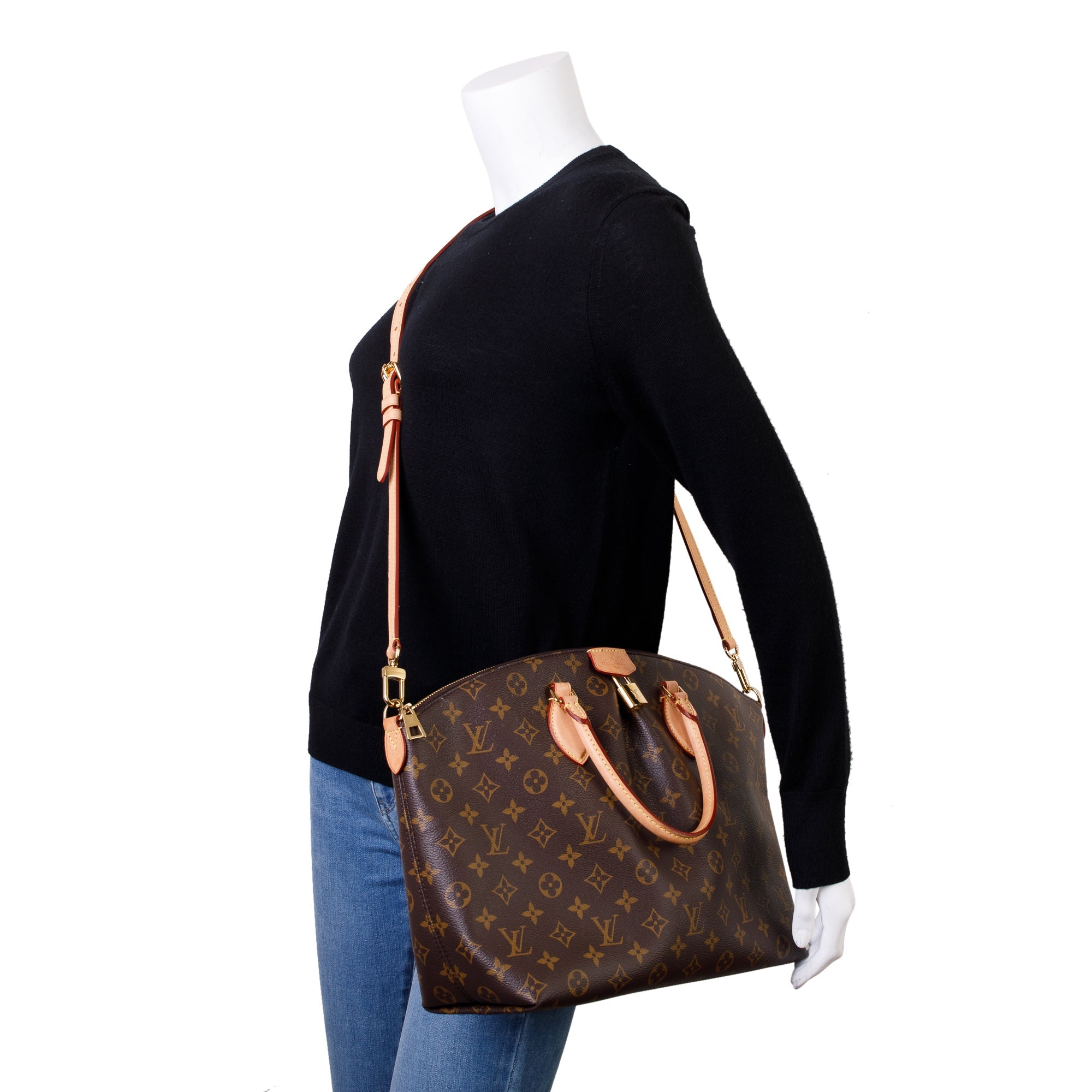 Louis Vuitton 2022 Monogram Boetie MM w/ Strap