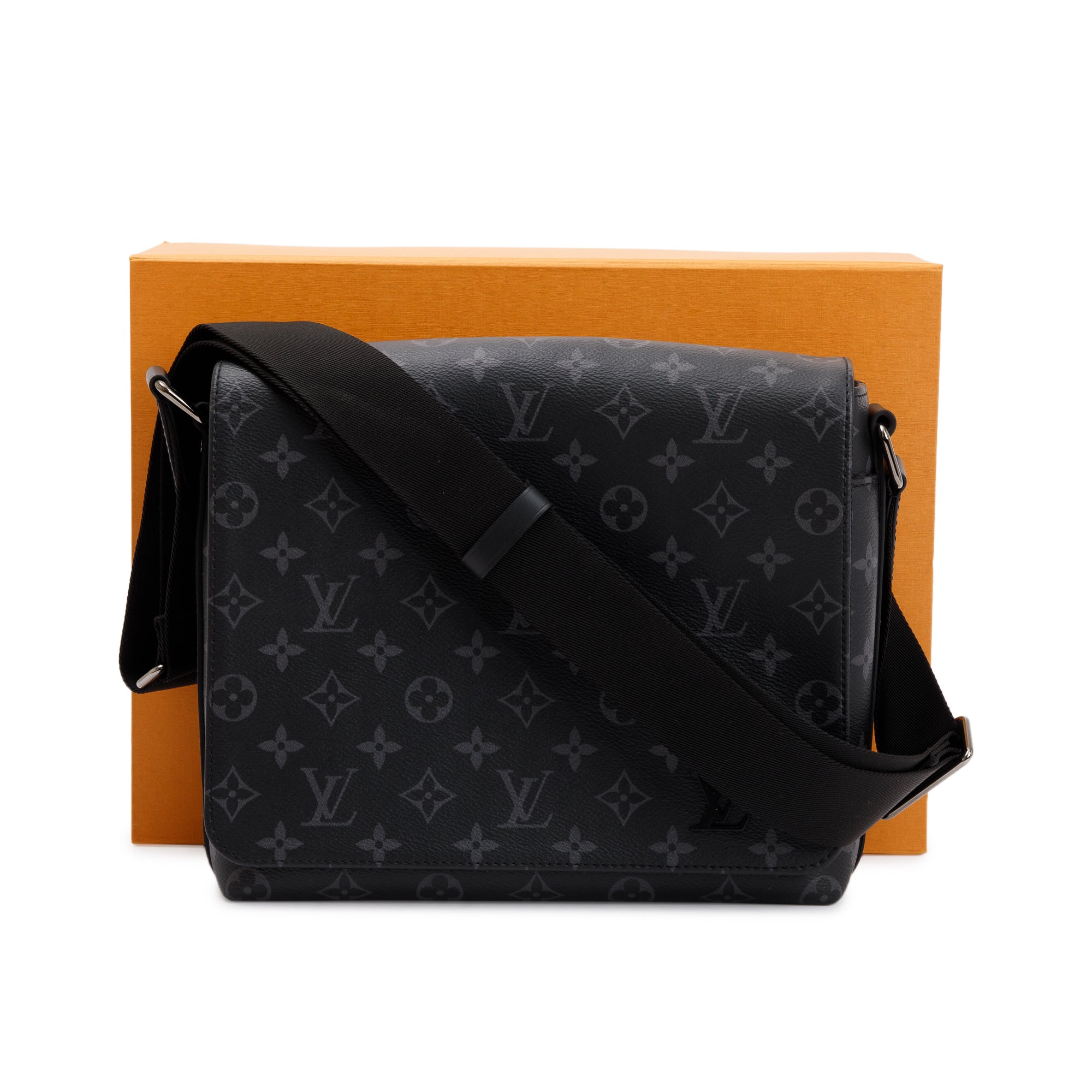 Louis Vuitton 2022 Monogram Eclipse District PM w/ Box