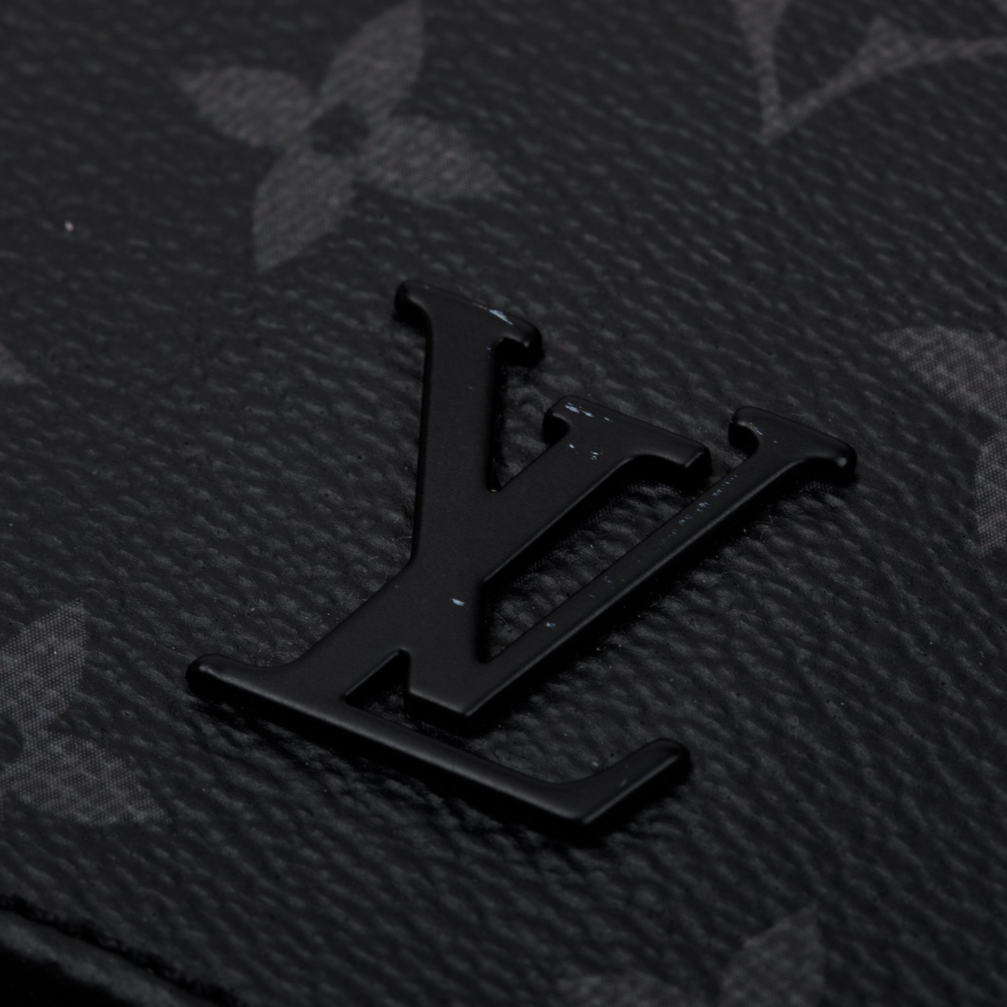Louis Vuitton 2022 Monogram Eclipse District PM w/ Box