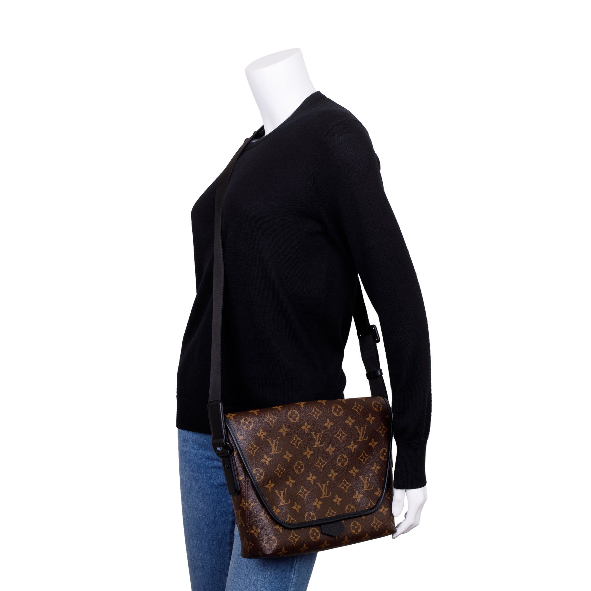 Louis Vuitton 2022 Monogram Macassar Magnetic Messenger Bag w/ Box