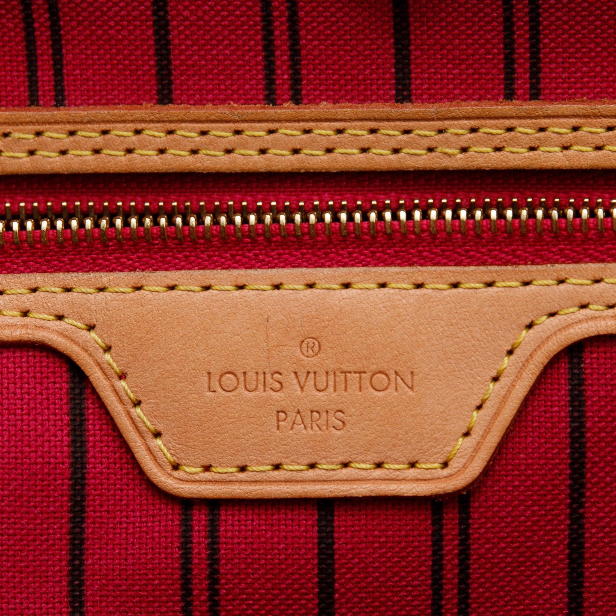 Louis Vuitton 2022 Monogram Neverfull MM w/ Pouch
