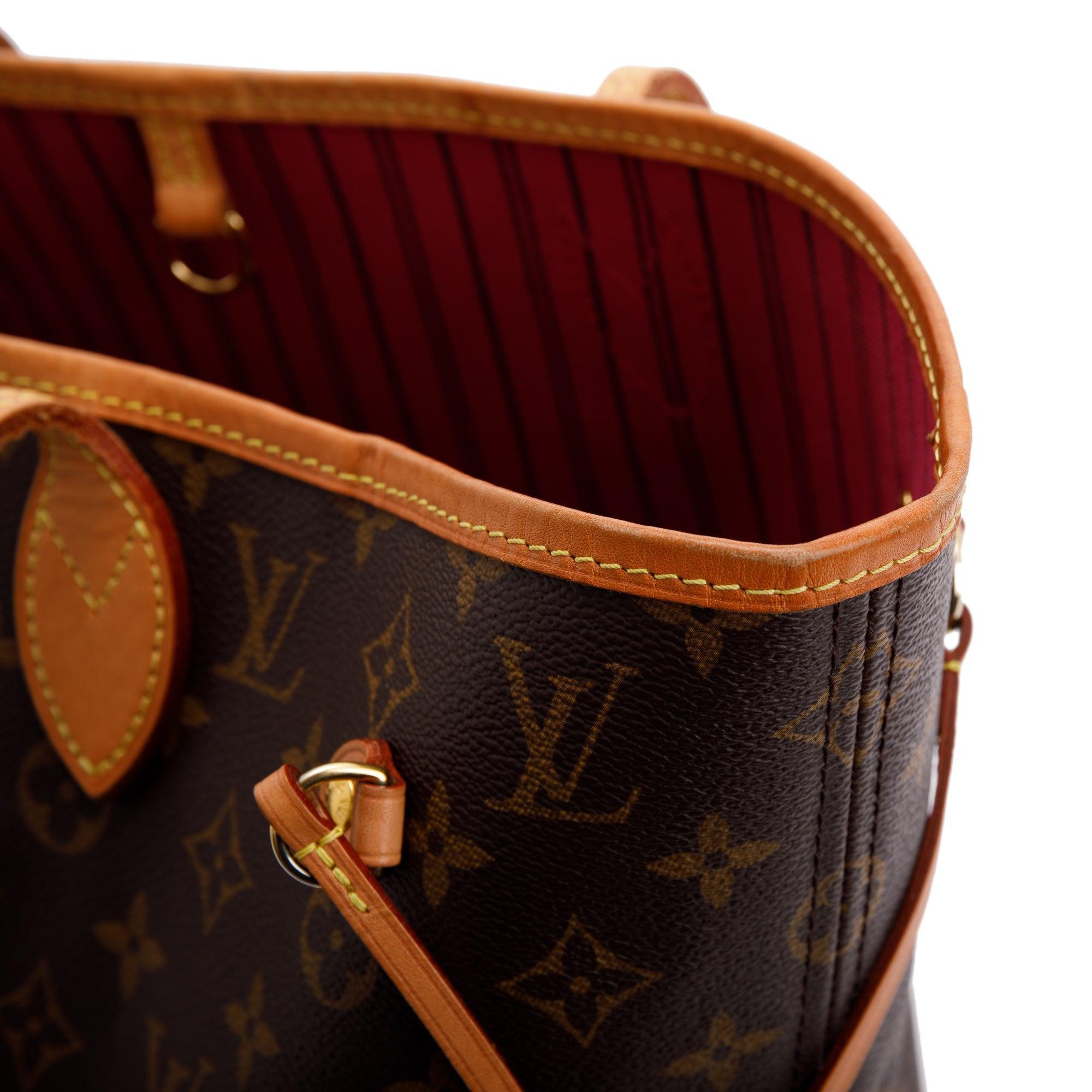 Louis Vuitton 2022 Monogram Neverfull MM w/ Pouch