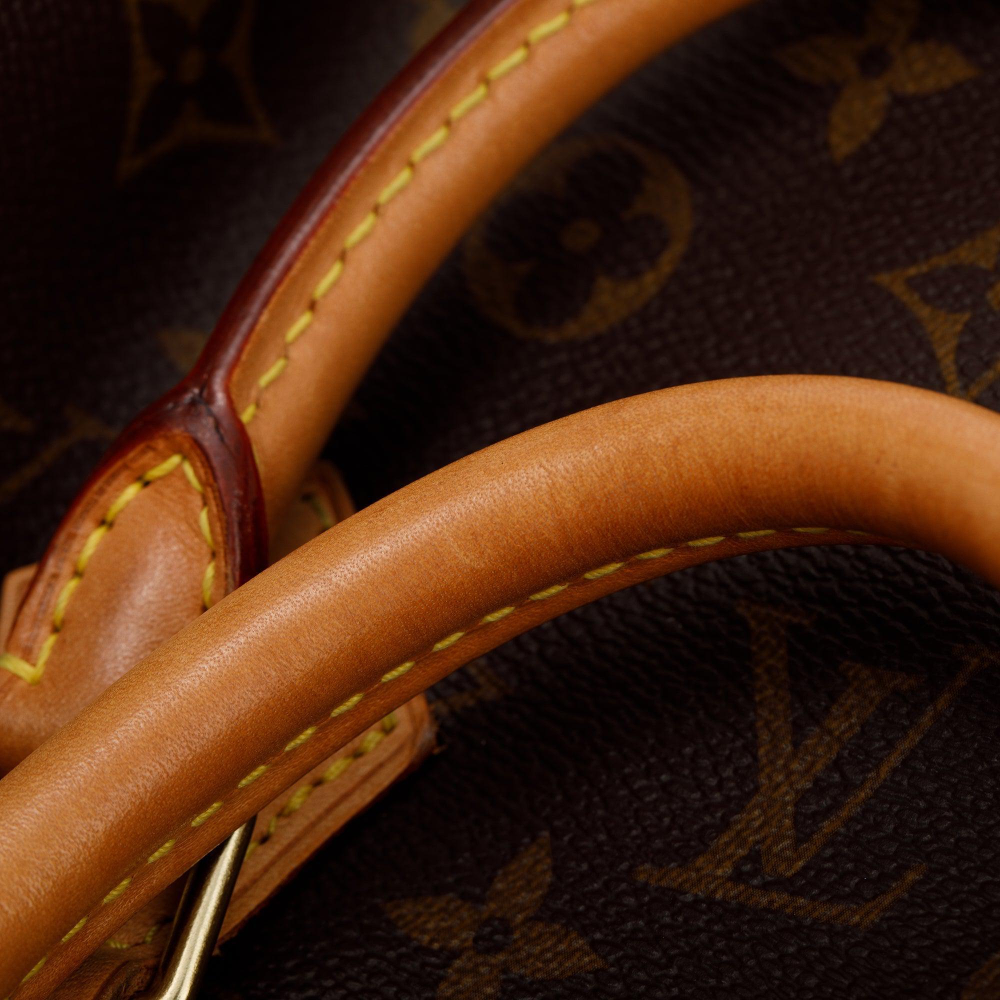 Louis Vuitton 2022 Monogram Speedy Bandouliere 25 w/ Strap & Box