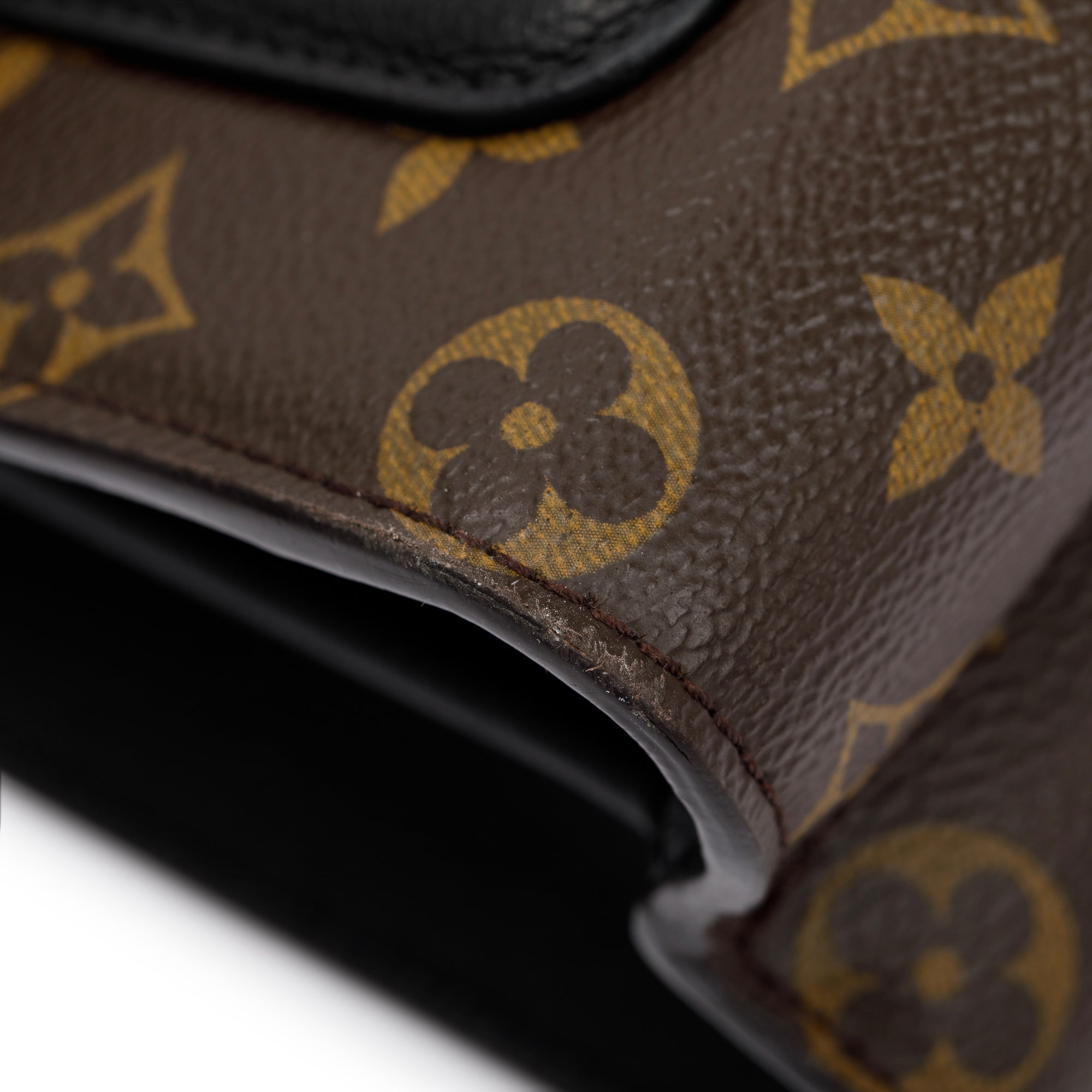 Louis Vuitton 2022 Monogram Victoire Chain Bag