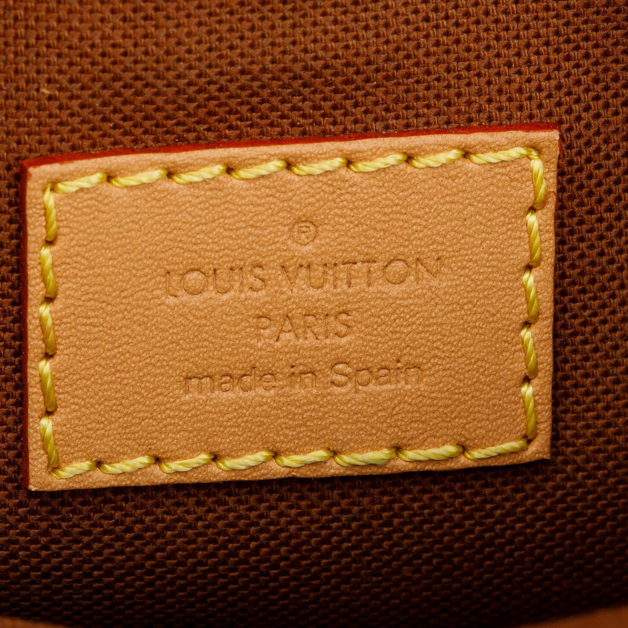 Louis Vuitton 2023 Monogram Fold Me Pouch