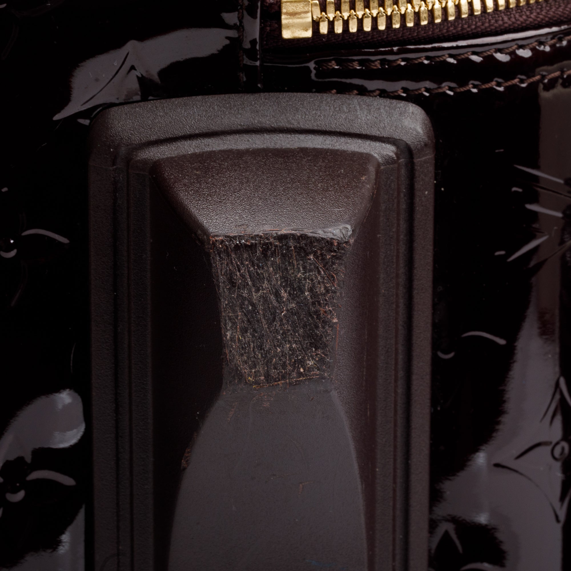 Louis Vuitton Amarante Monogram Vernis Pegase 50