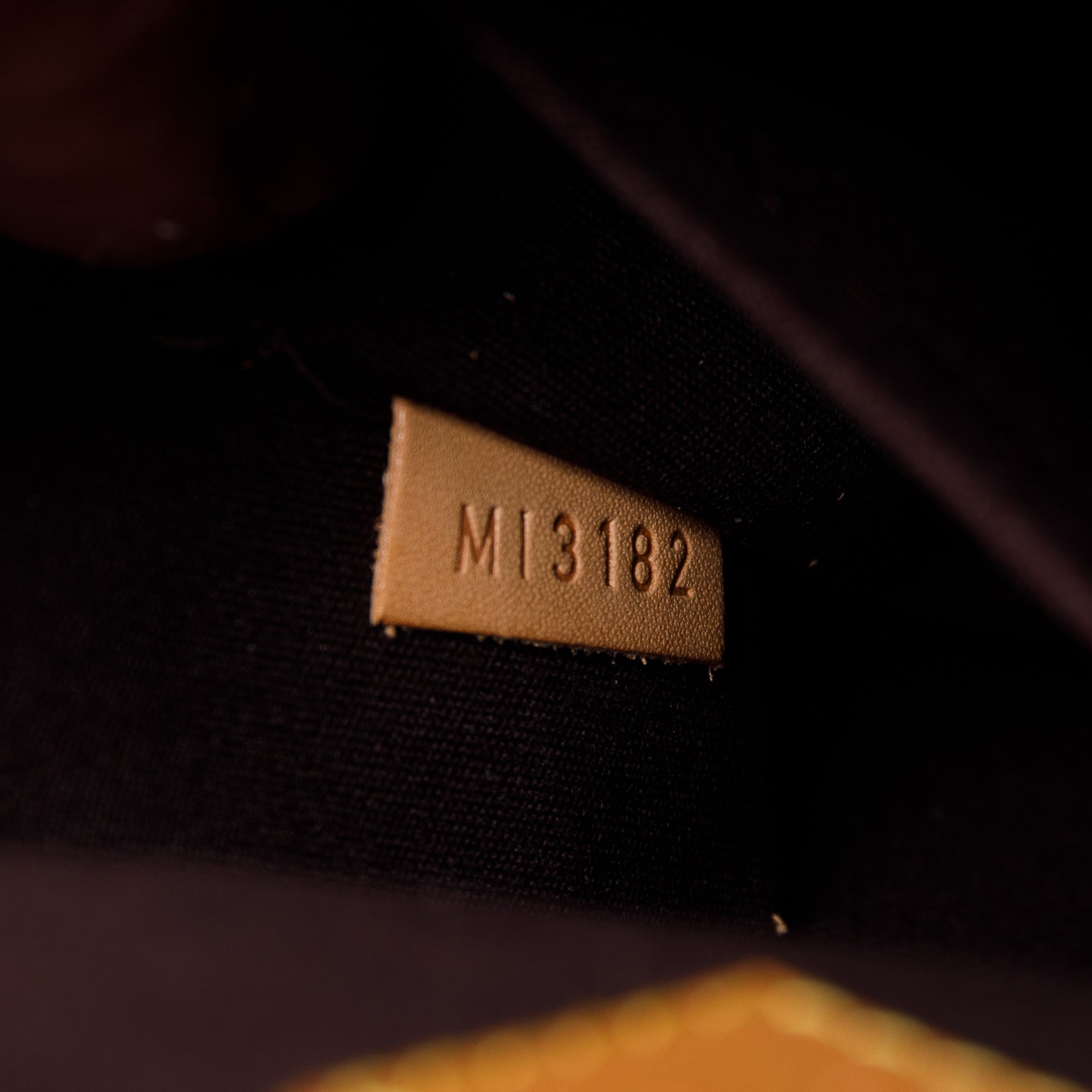 Louis Vuitton Amarante Vernis Alma PM