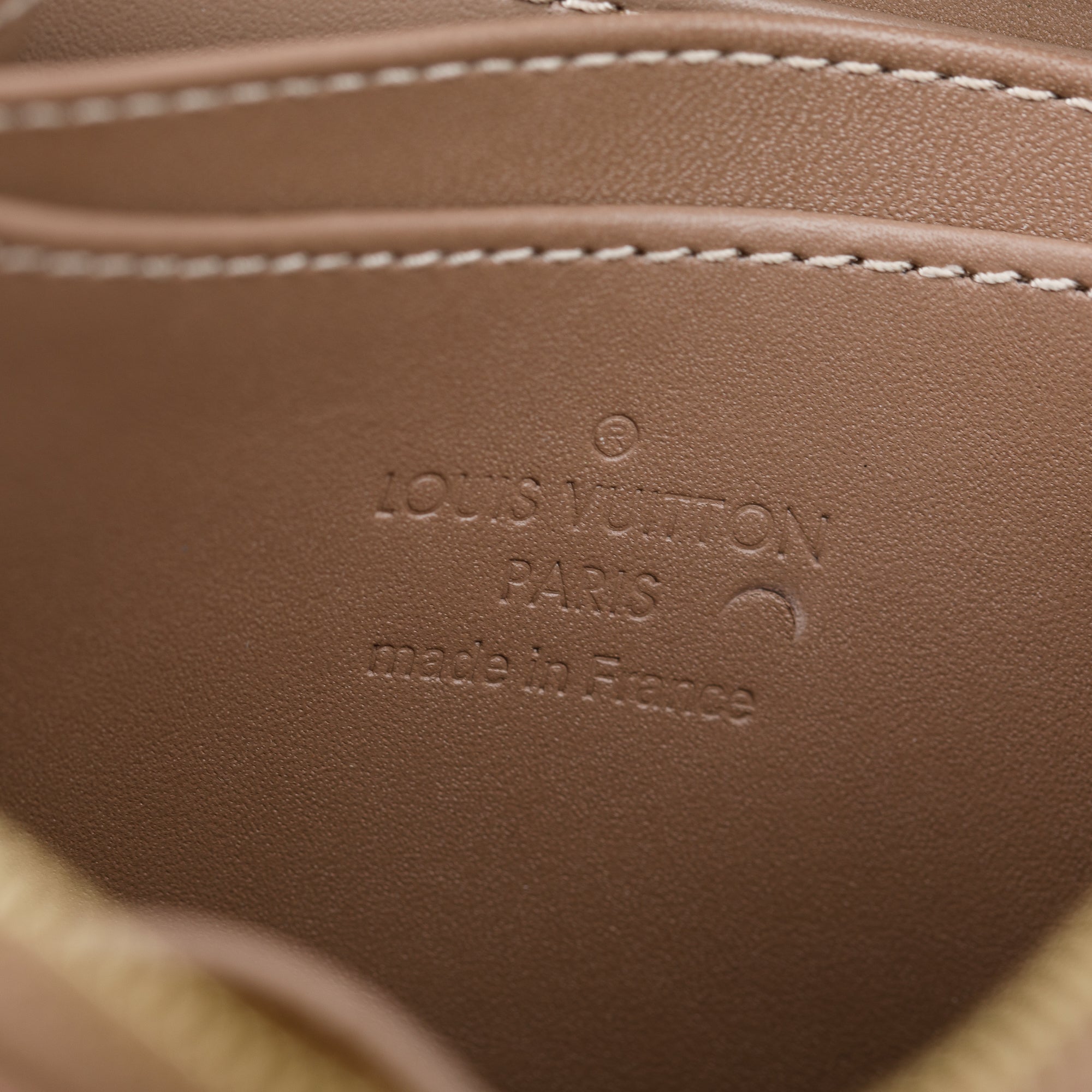 Louis Vuitton Beige Monogram Vernis Leather Zippy Coin Purse