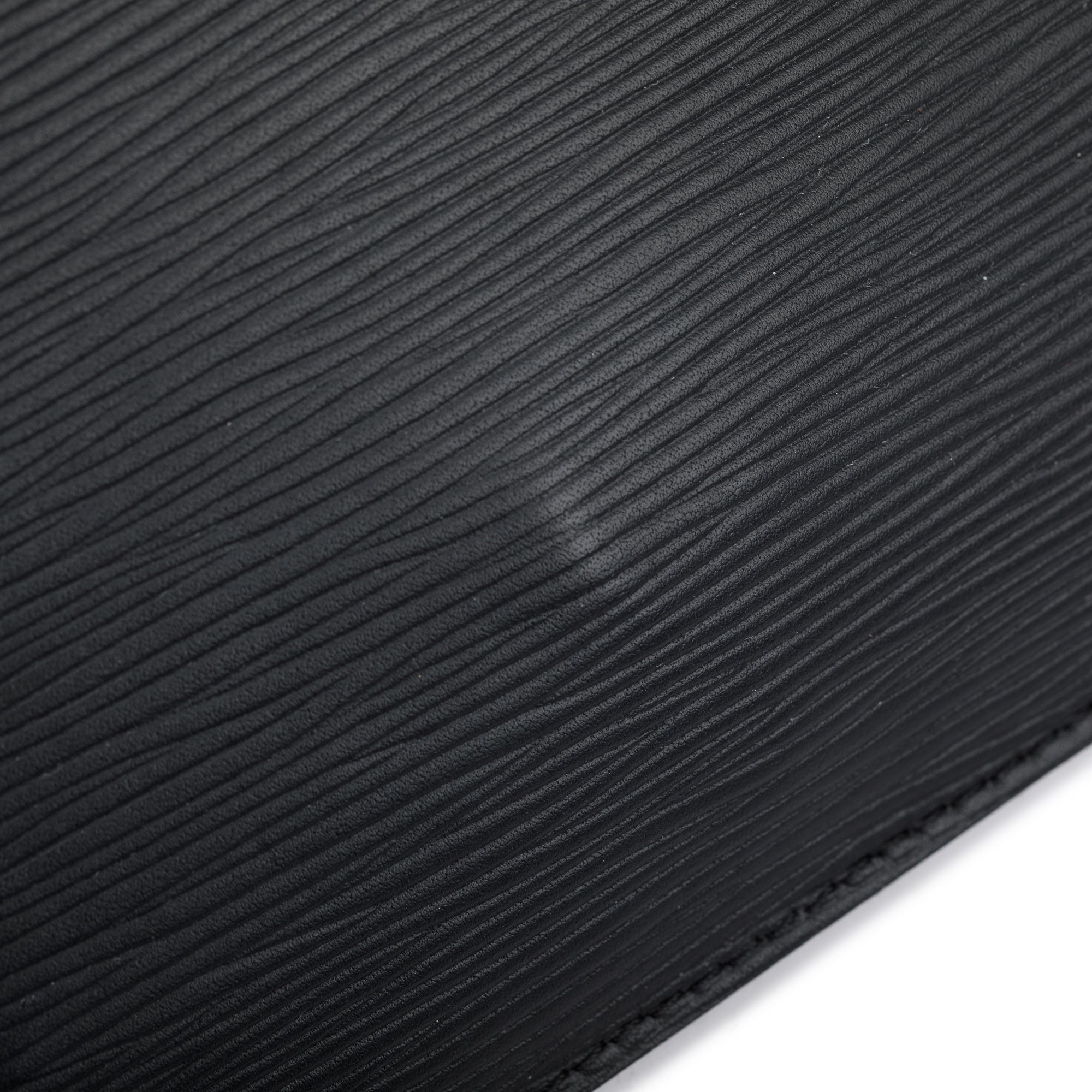 Louis Vuitton Black Epi Leather Neverfull MM w/ Box & Pouch