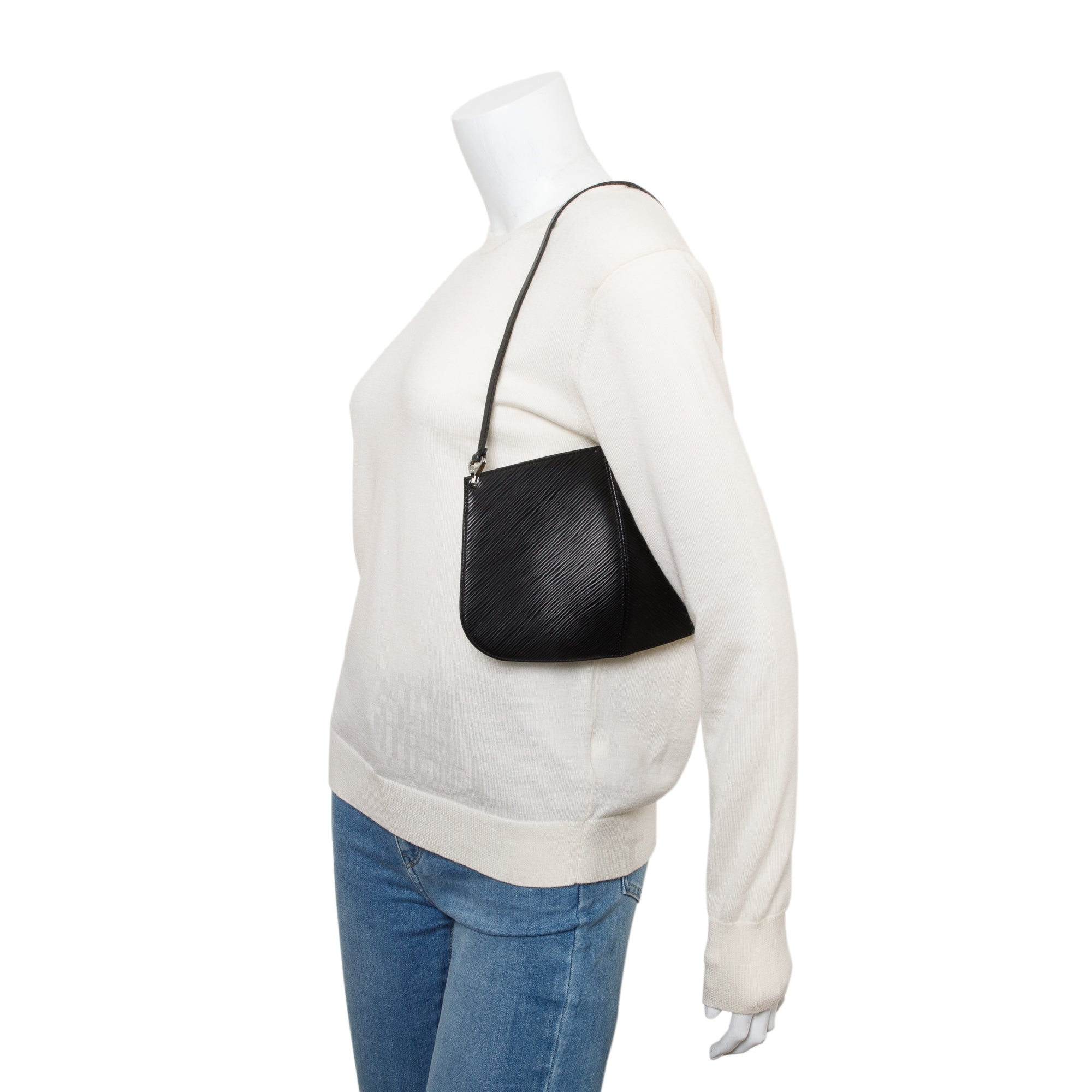 Louis Vuitton Black Epi Pochette Demi-Lune Pochette