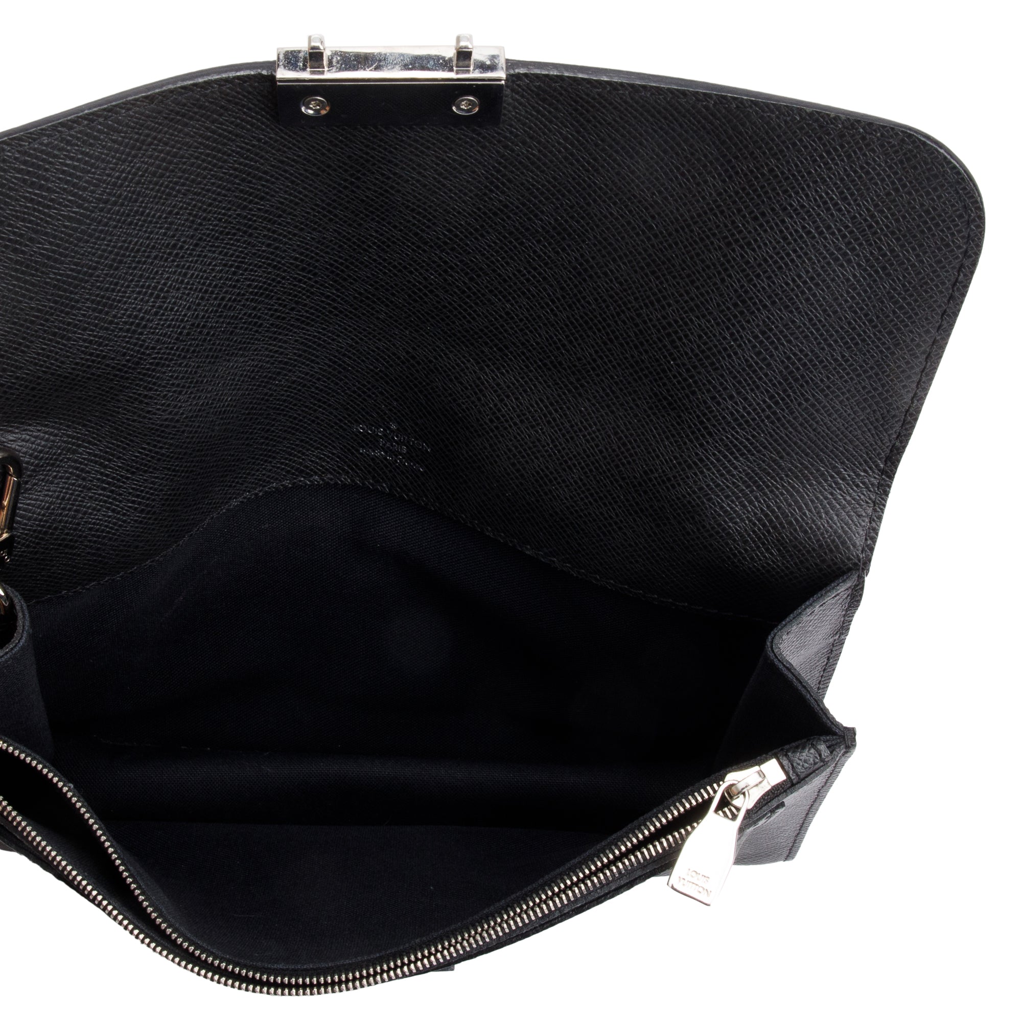 Louis Vuitton Black Taiga Leather Neo Belaia Clutch