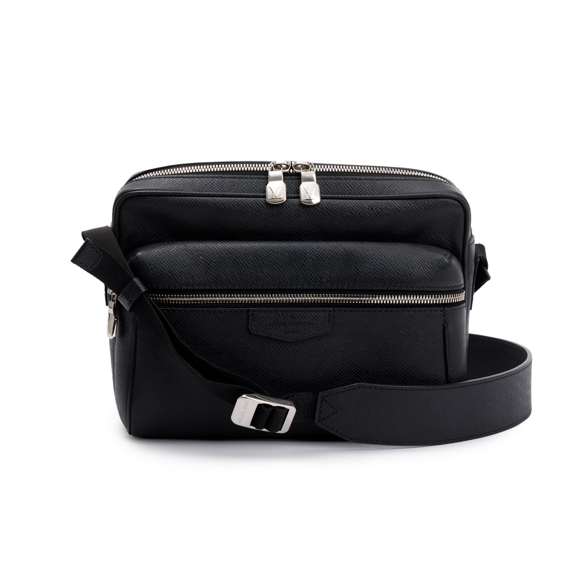 Louis Vuitton Black Taiga Leather Outdoor Messenger Bag