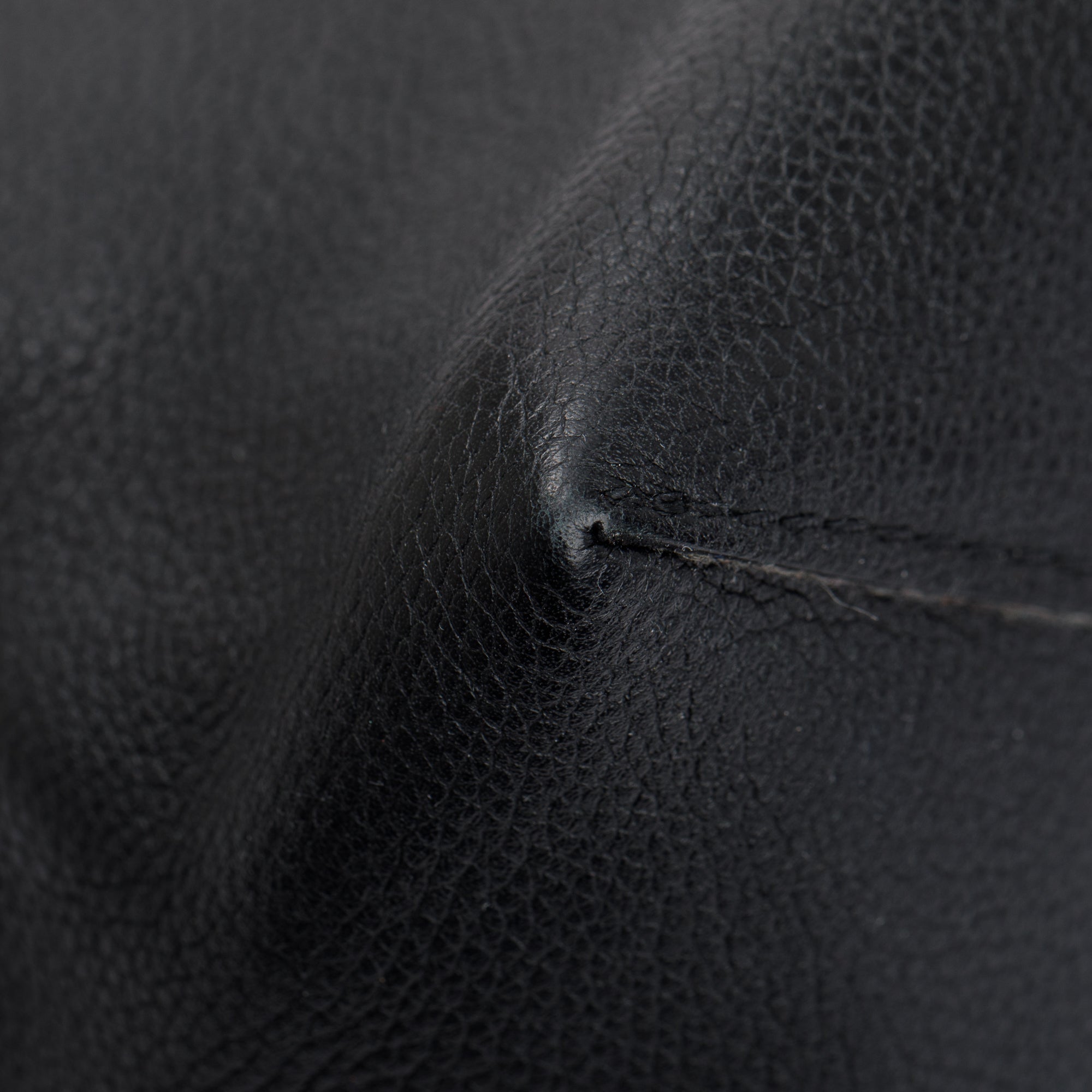 Louis Vuitton Black/Beige Calfskin Leather LockMe MM