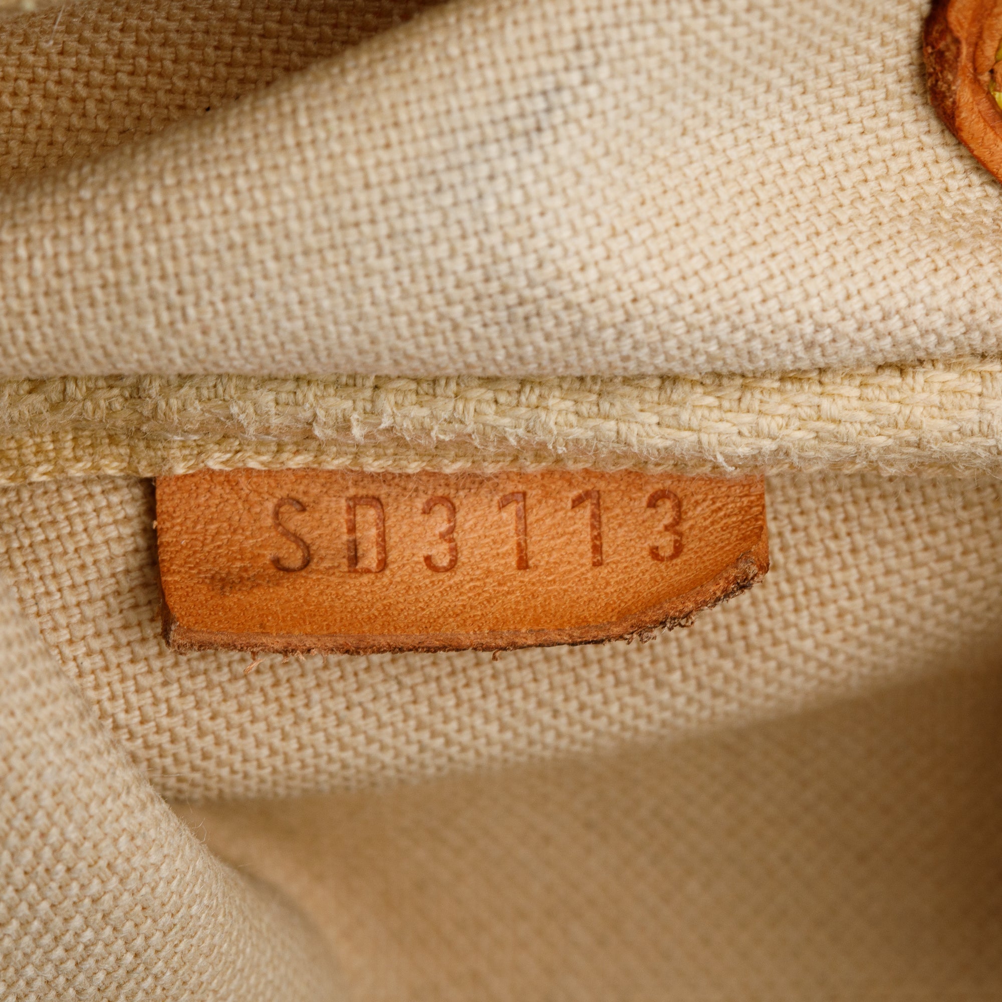 Louis Vuitton Damier Azur Eva Clutch w/ Box & Strap