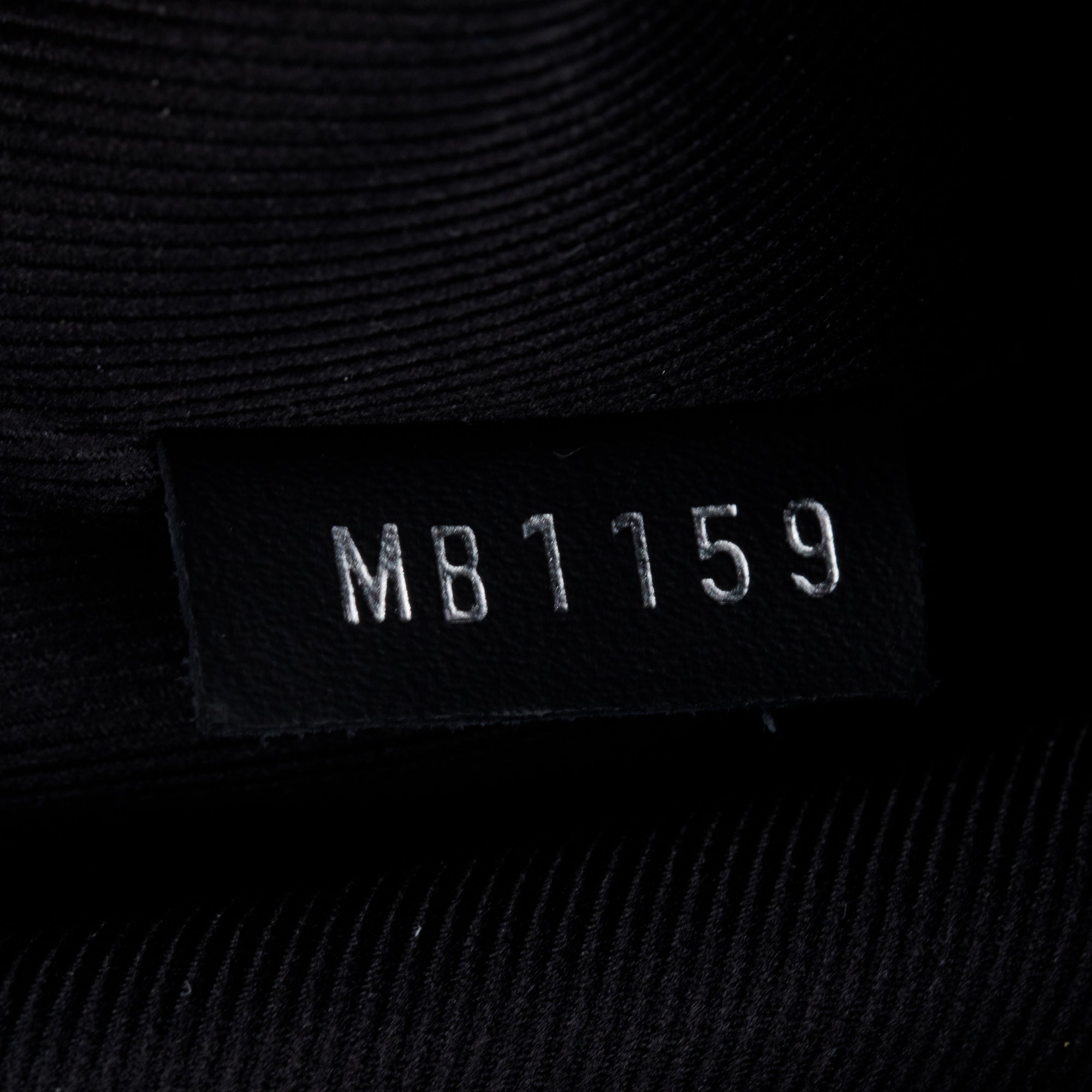 Louis Vuitton Damier Graphite Avenue Sling Bag w/ Box