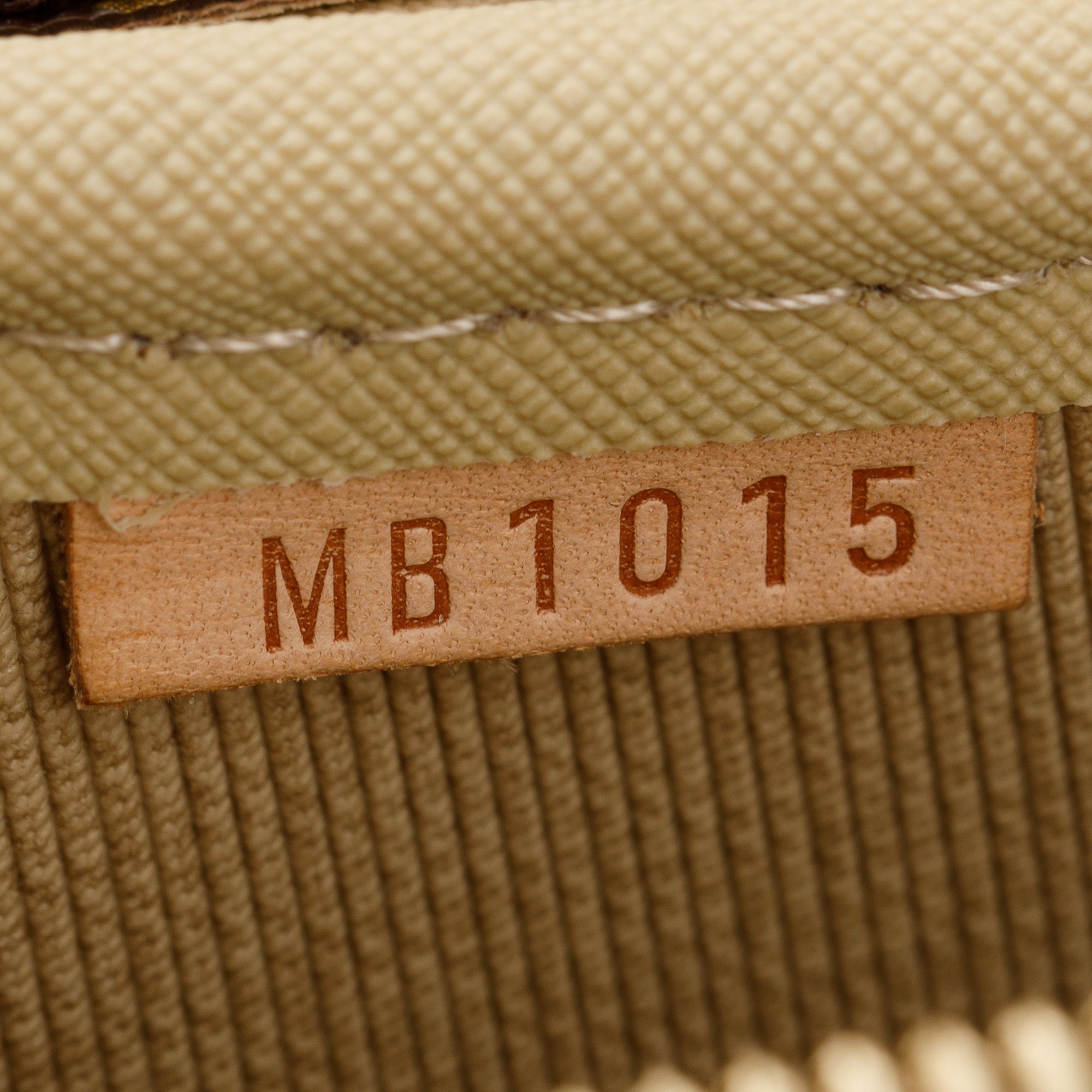 Louis Vuitton Monogram Alize 24 Heures w/ Strap