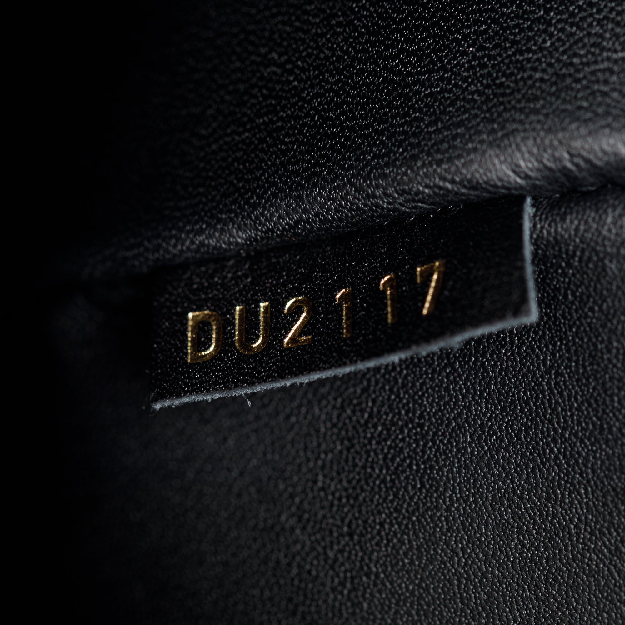 Louis Vuitton Monogram Brogue City Steamer MM w/ Strap, Box & Receipt