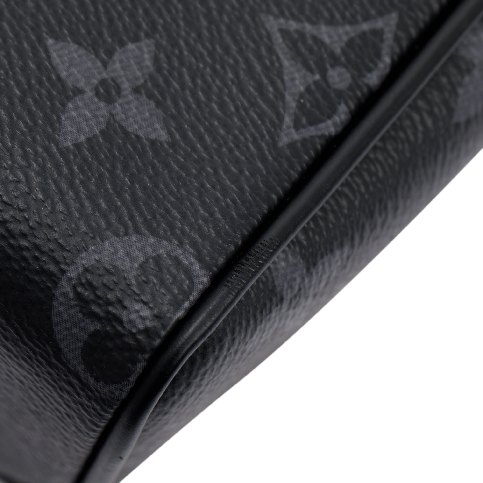 Louis Vuitton Monogram Eclipse District PM