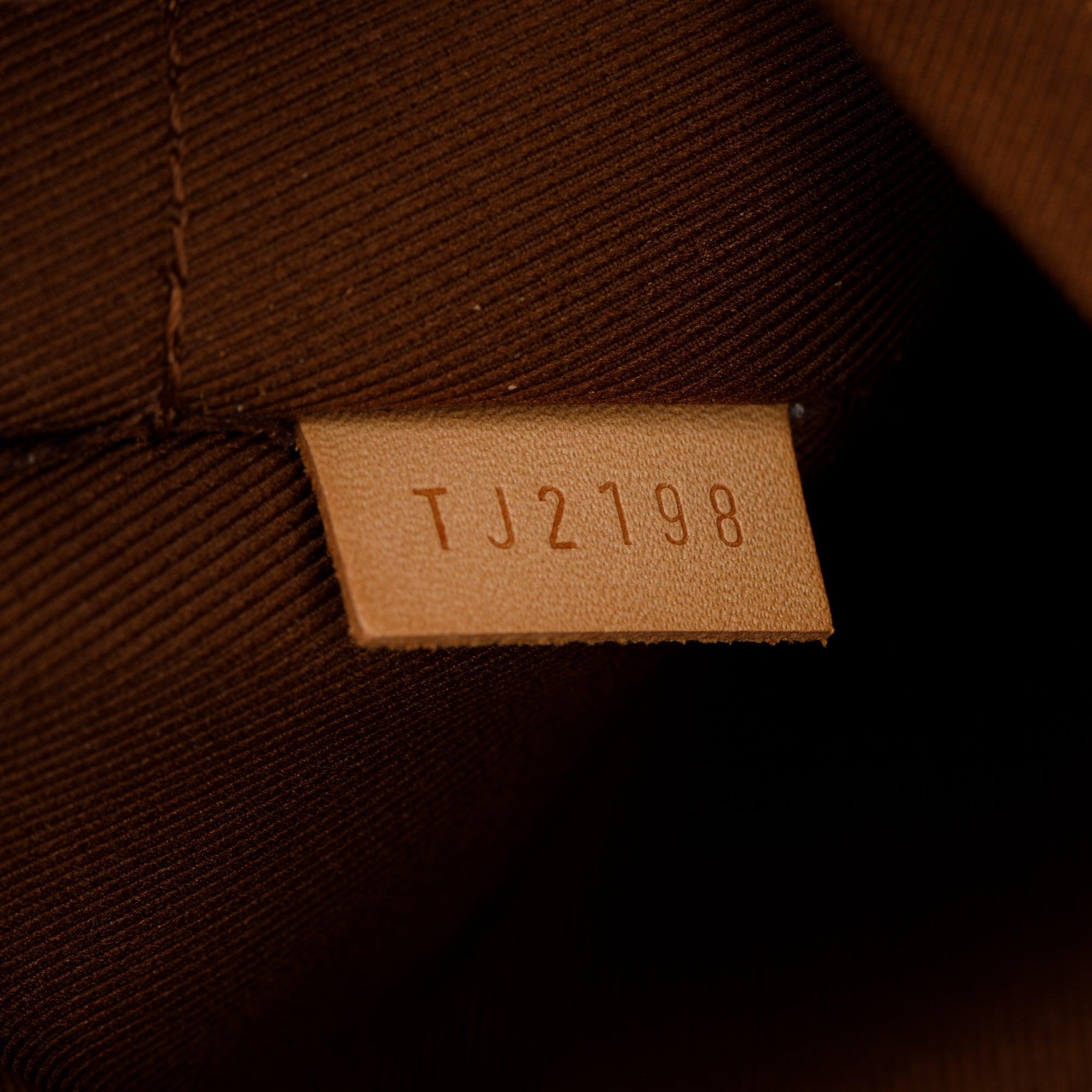 Louis Vuitton Monogram Etui Voyage MM w/ Receipt