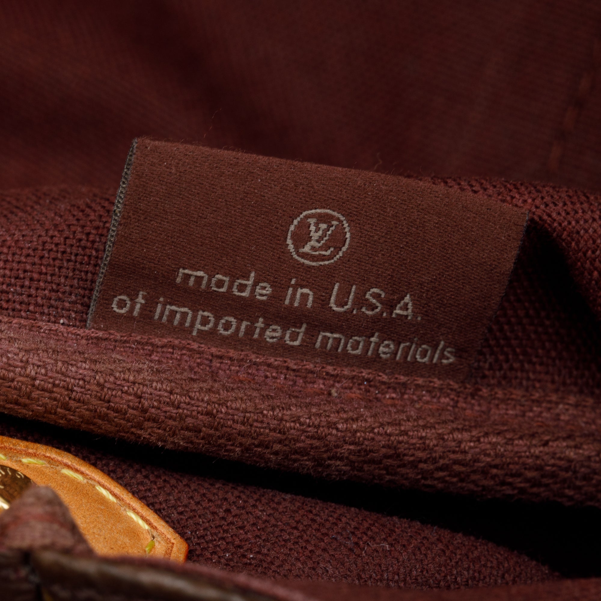 Louis Vuitton Monogram Favorite MM w/ Strap