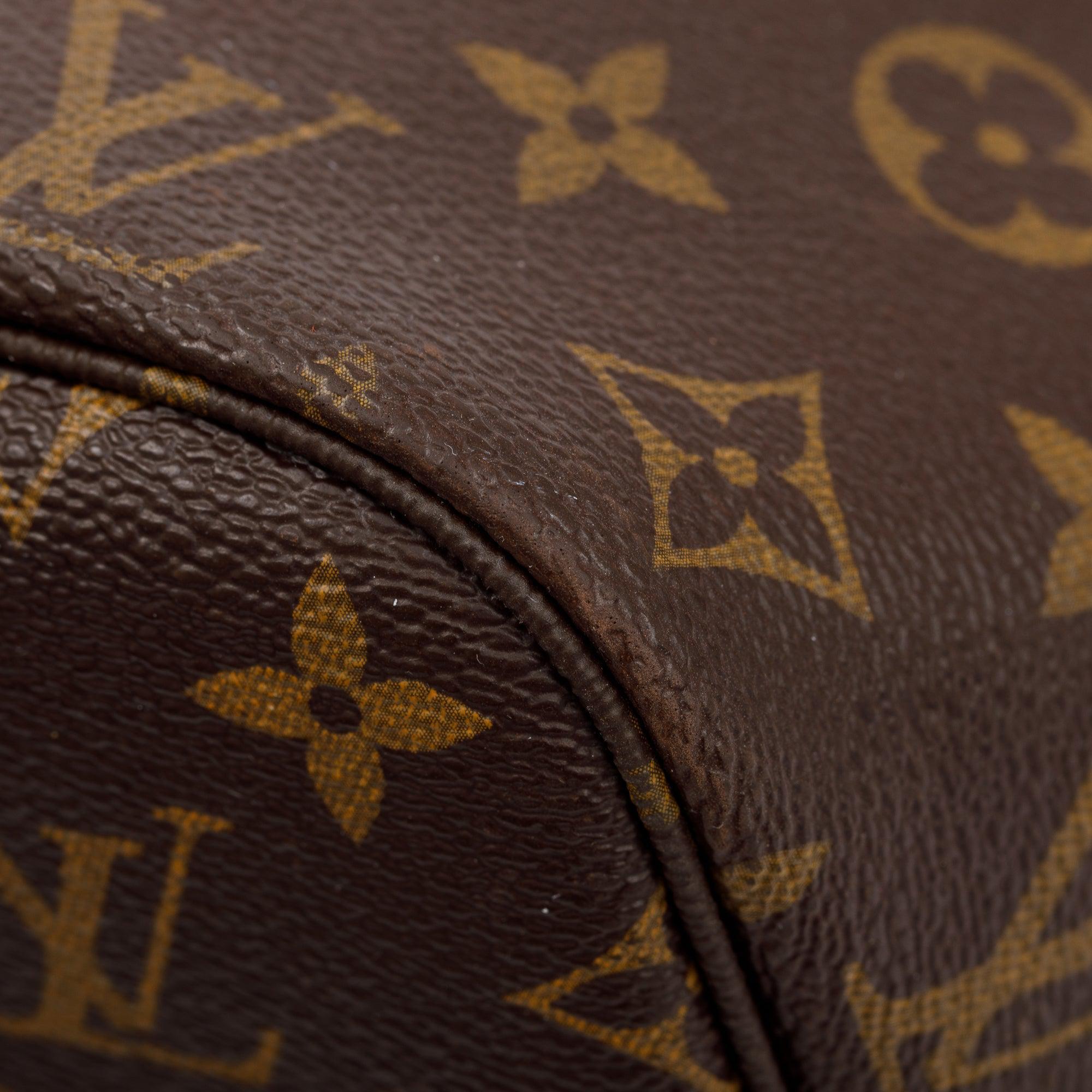 Louis Vuitton Monogram Neverfull MM w/ Pouch
