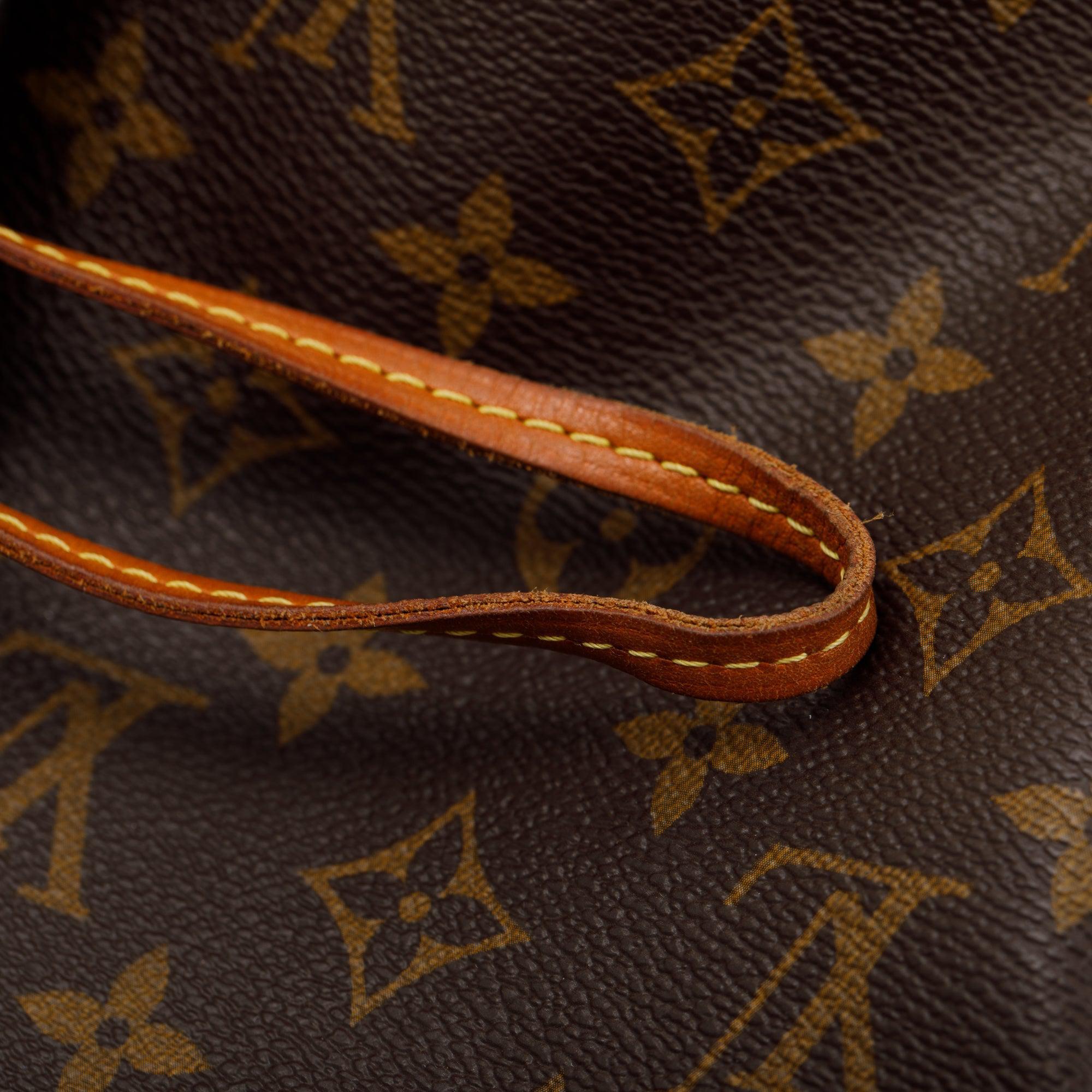 Louis Vuitton Monogram Neverfull MM w/ Pouch