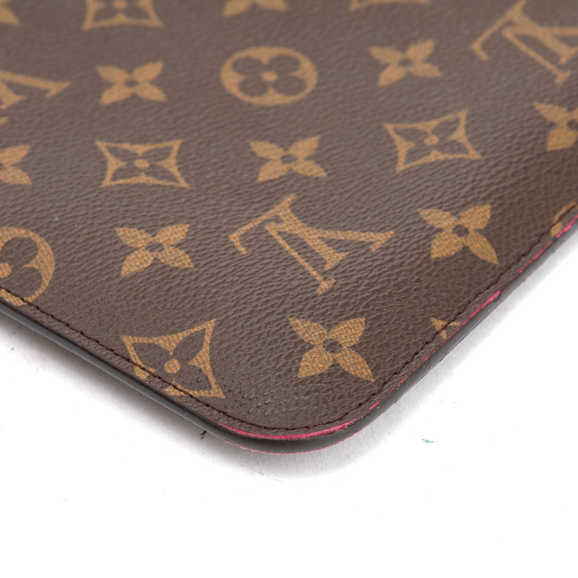 Louis Vuitton Monogram Neverfull Pochette