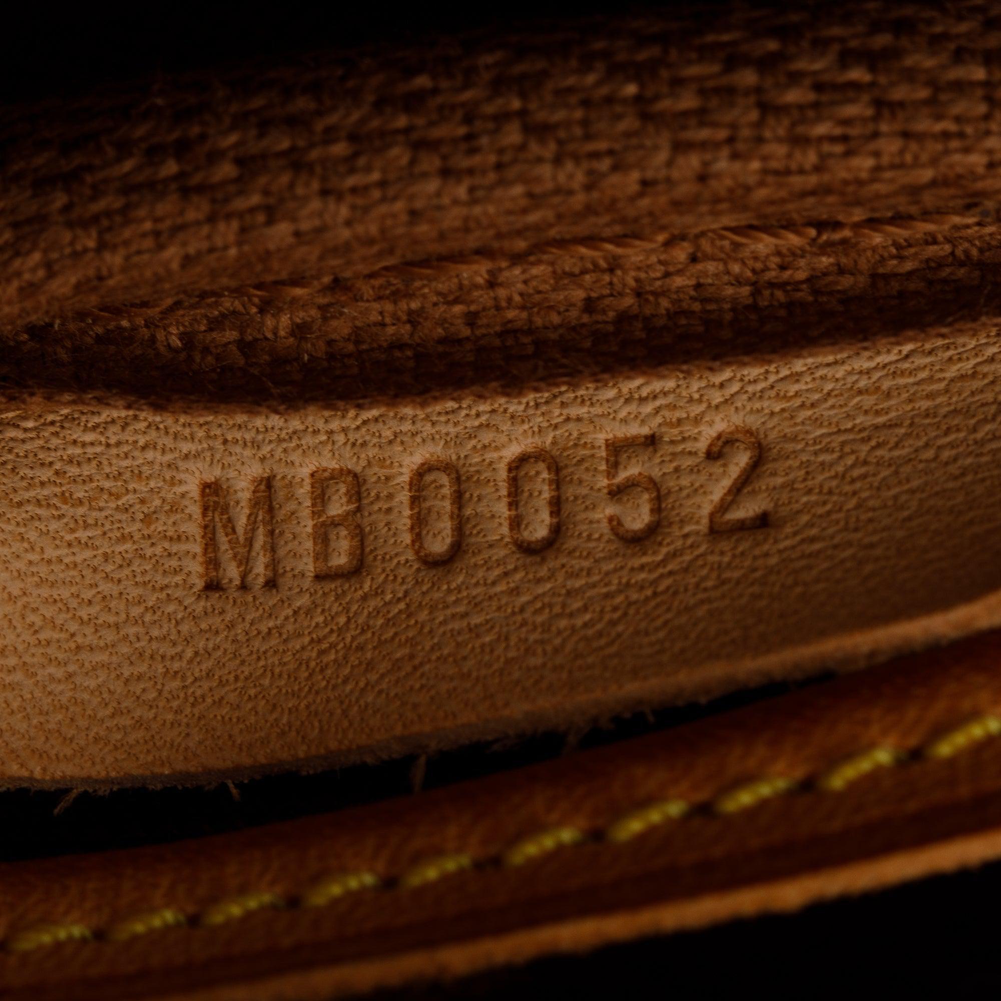 Louis Vuitton Monogram Saumur 25 Crossbody Bag