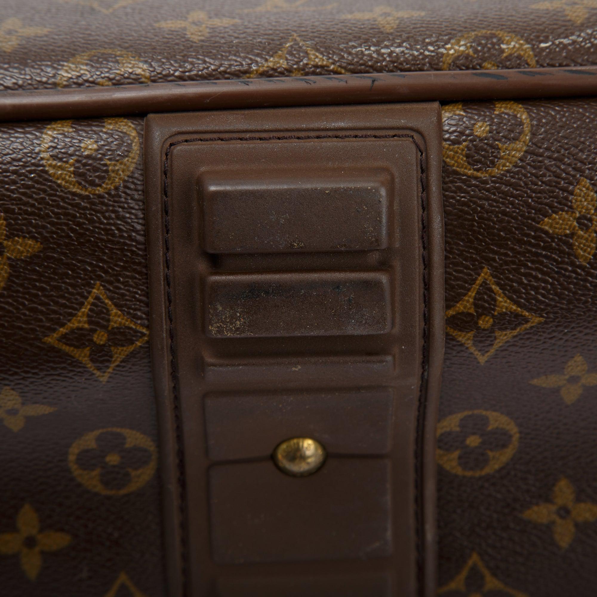 Louis Vuitton Monogram Sirius 70