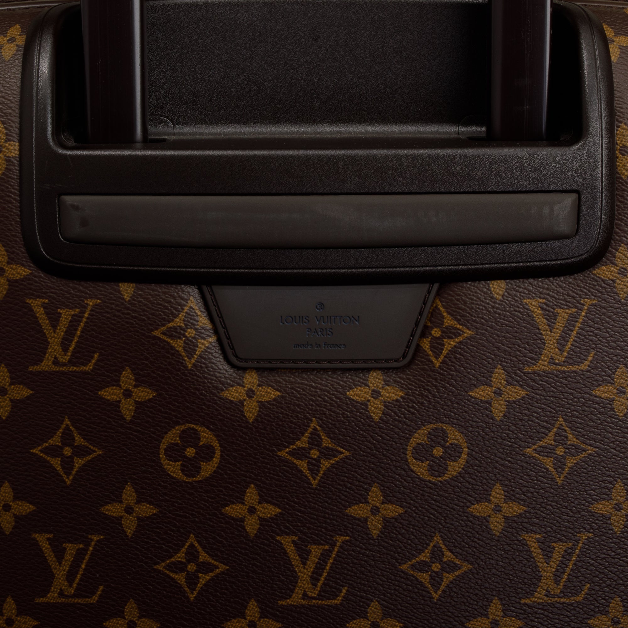Louis Vuitton Monogram Zephyr 70 Multiwheel Luggage