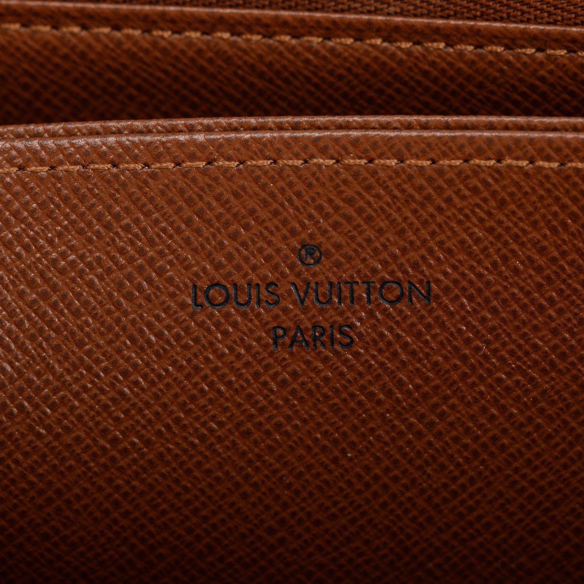 Louis Vuitton Monogram Zippy Wallet