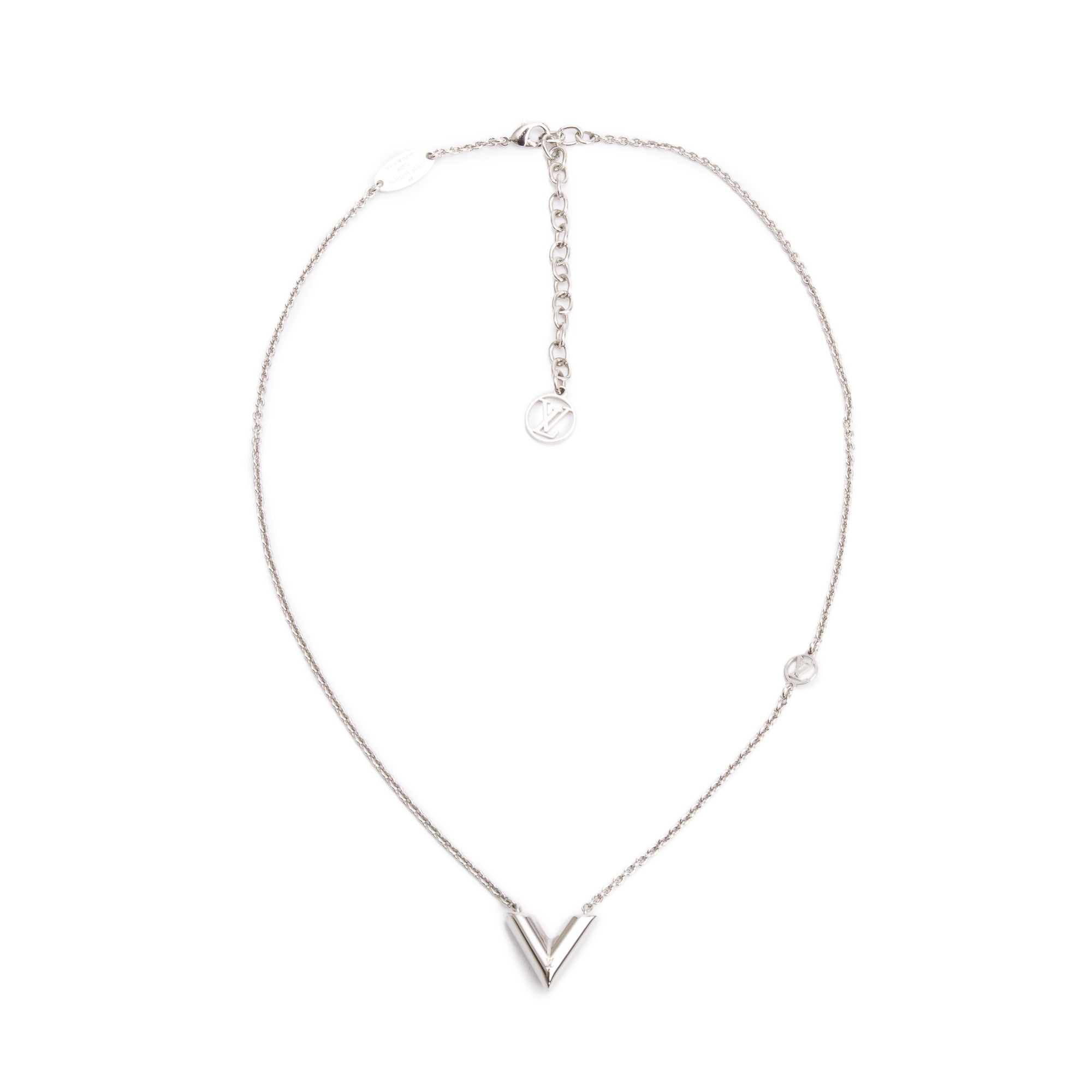 Louis Vuitton Palladium Plated Essential V Supple Pendant Necklace w/ Box