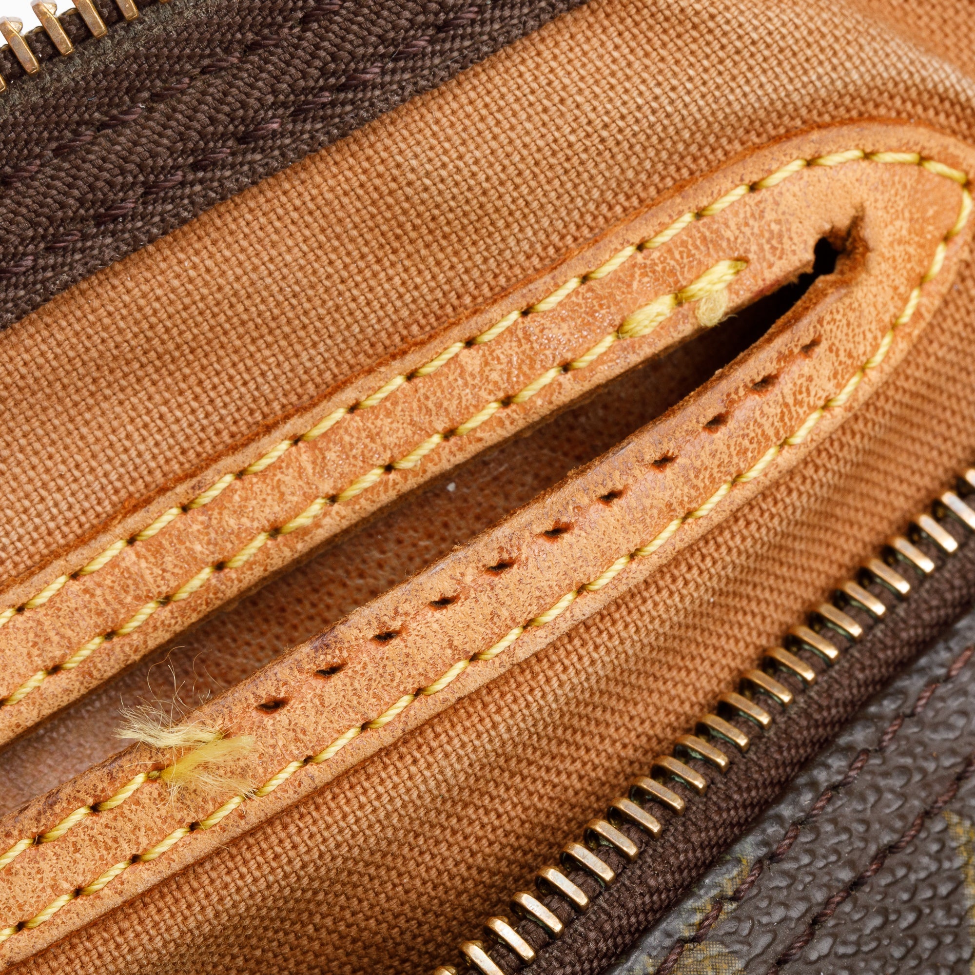 Louis Vuitton Vintage Monogram Speedy 30